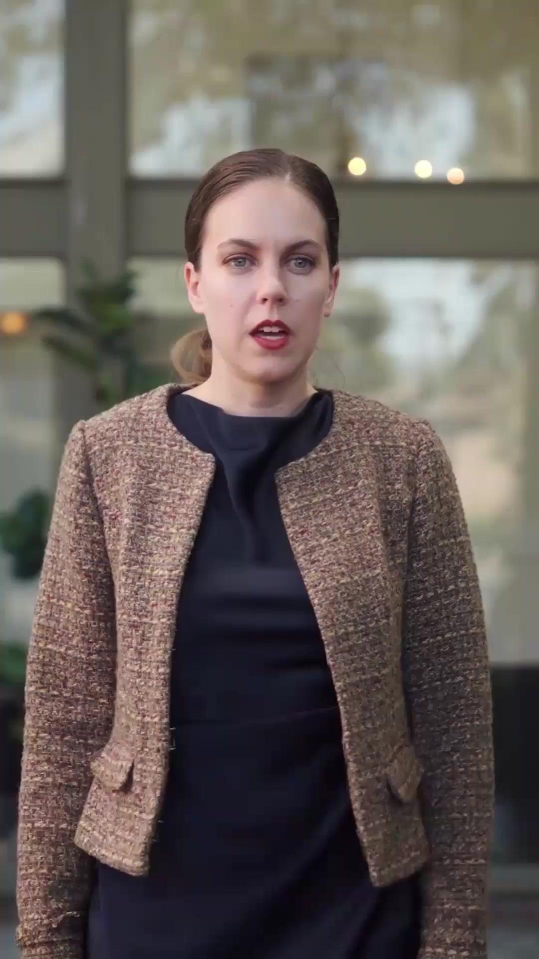 (Synchro)Schwangere Erbin: Verwöhnt von fünf Onkeln