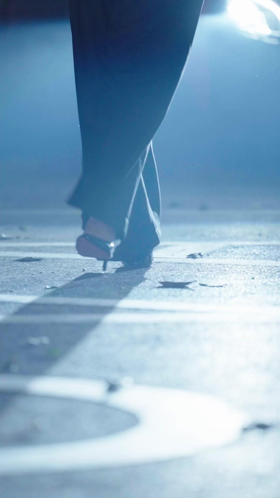 Ms. Hot: That's My Deadly Teacher!