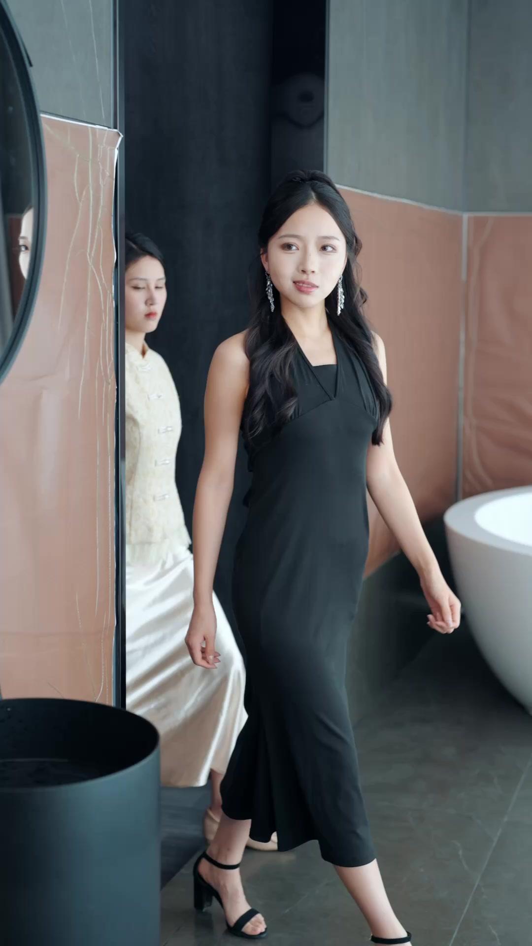 DU SANG SUR L'HÉRITAGE