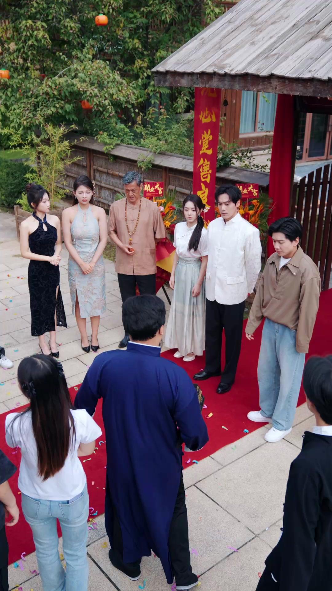 O Imortal de Ouro e a Esposa Muda