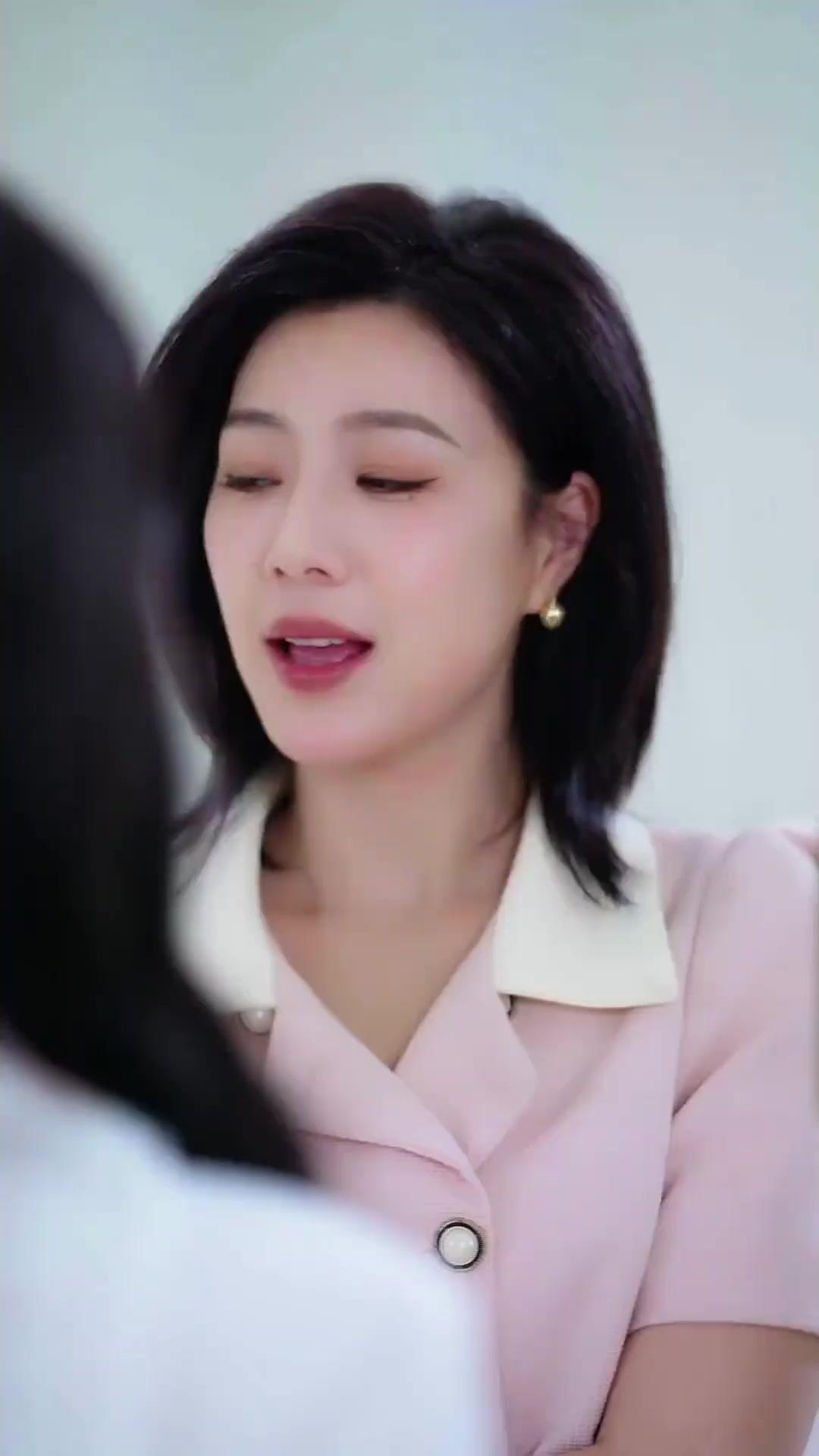 (Dublagem) Renascidas: A Escolha do Destino