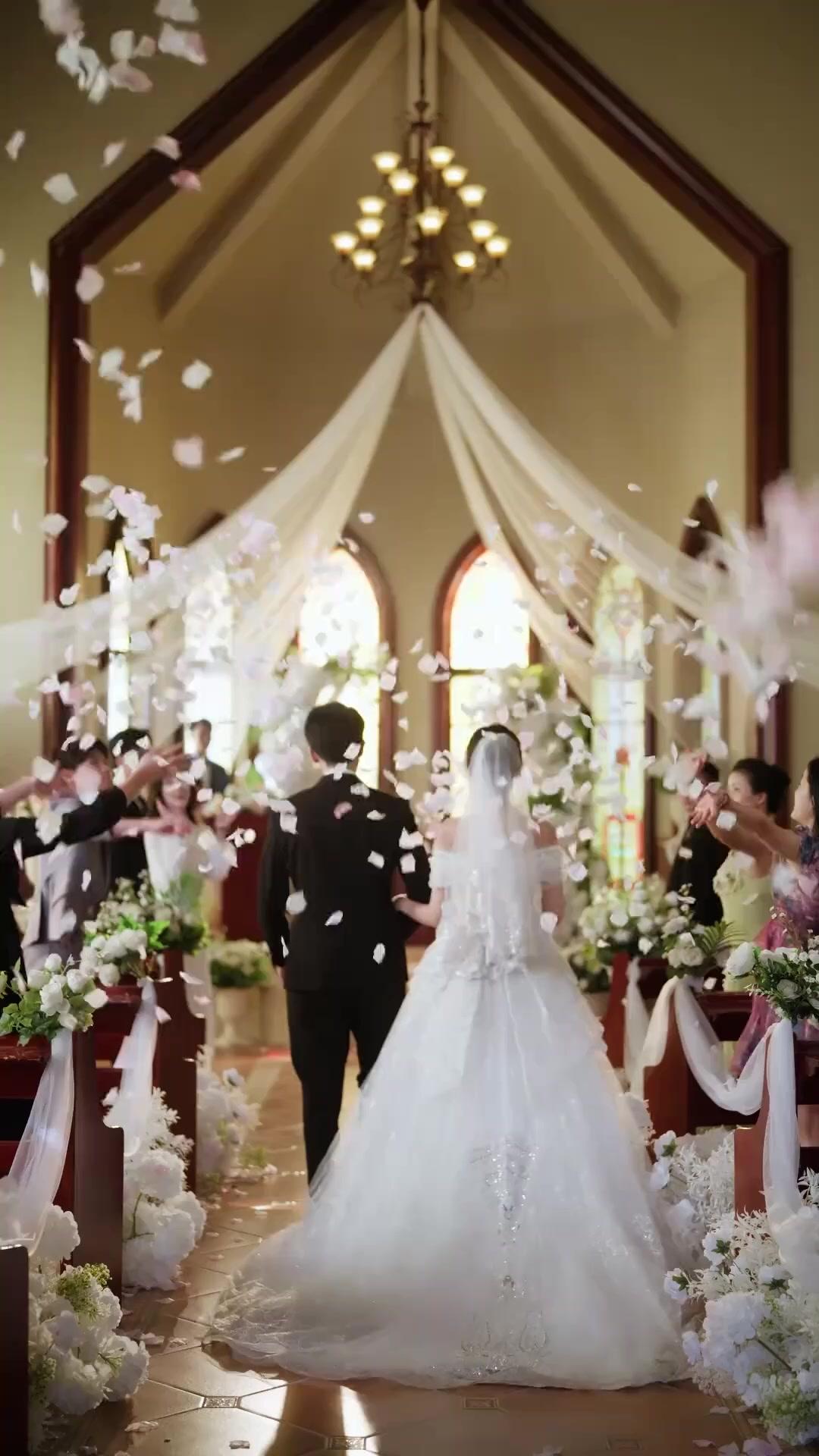 (พากย์เสียง) บอสคะ จริงๆฉันรักเงินมากกว่า