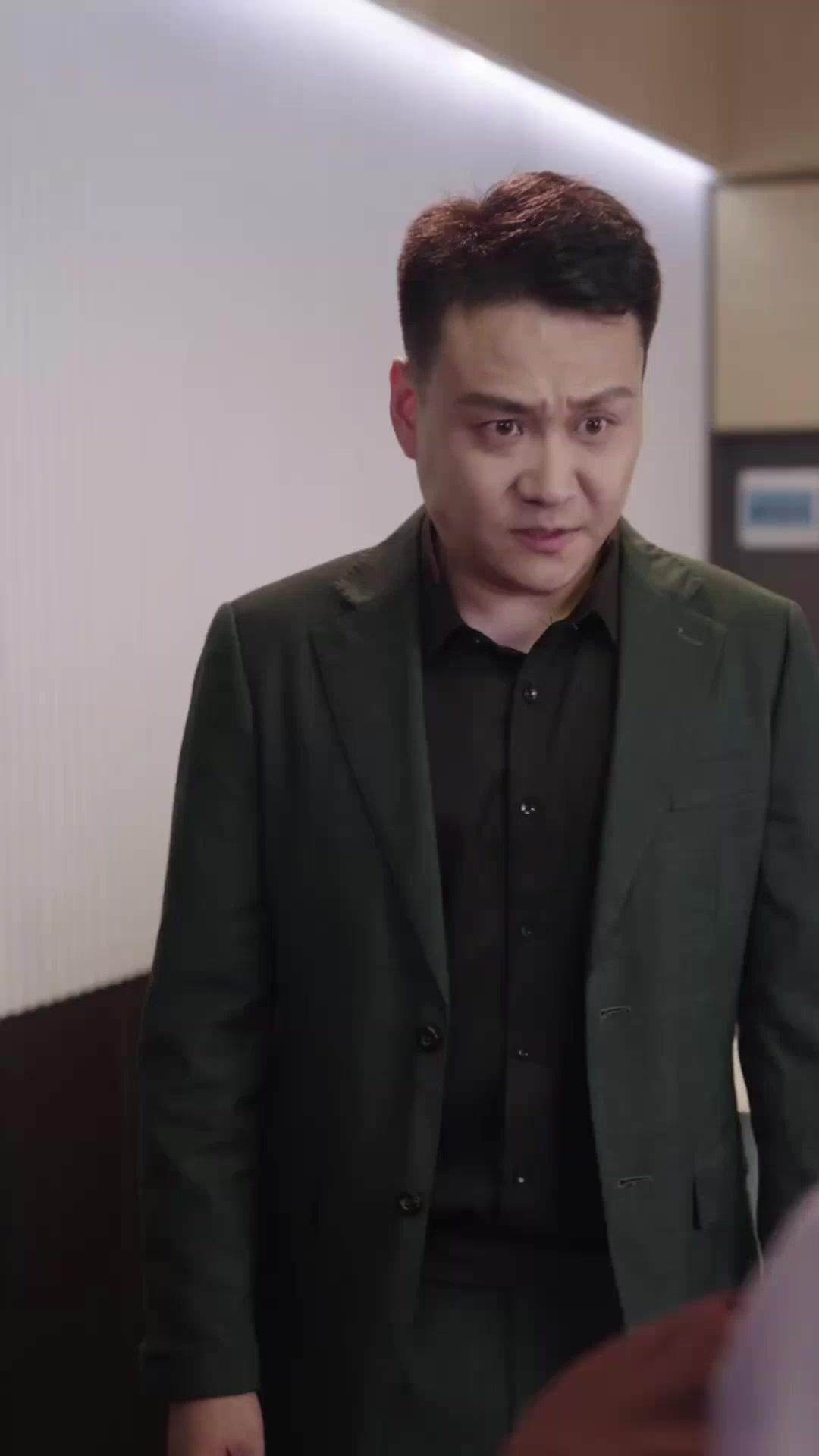 (Doublage)L'ÉPOUSE ULTRA-FERTILE DU PDG STÉRILE