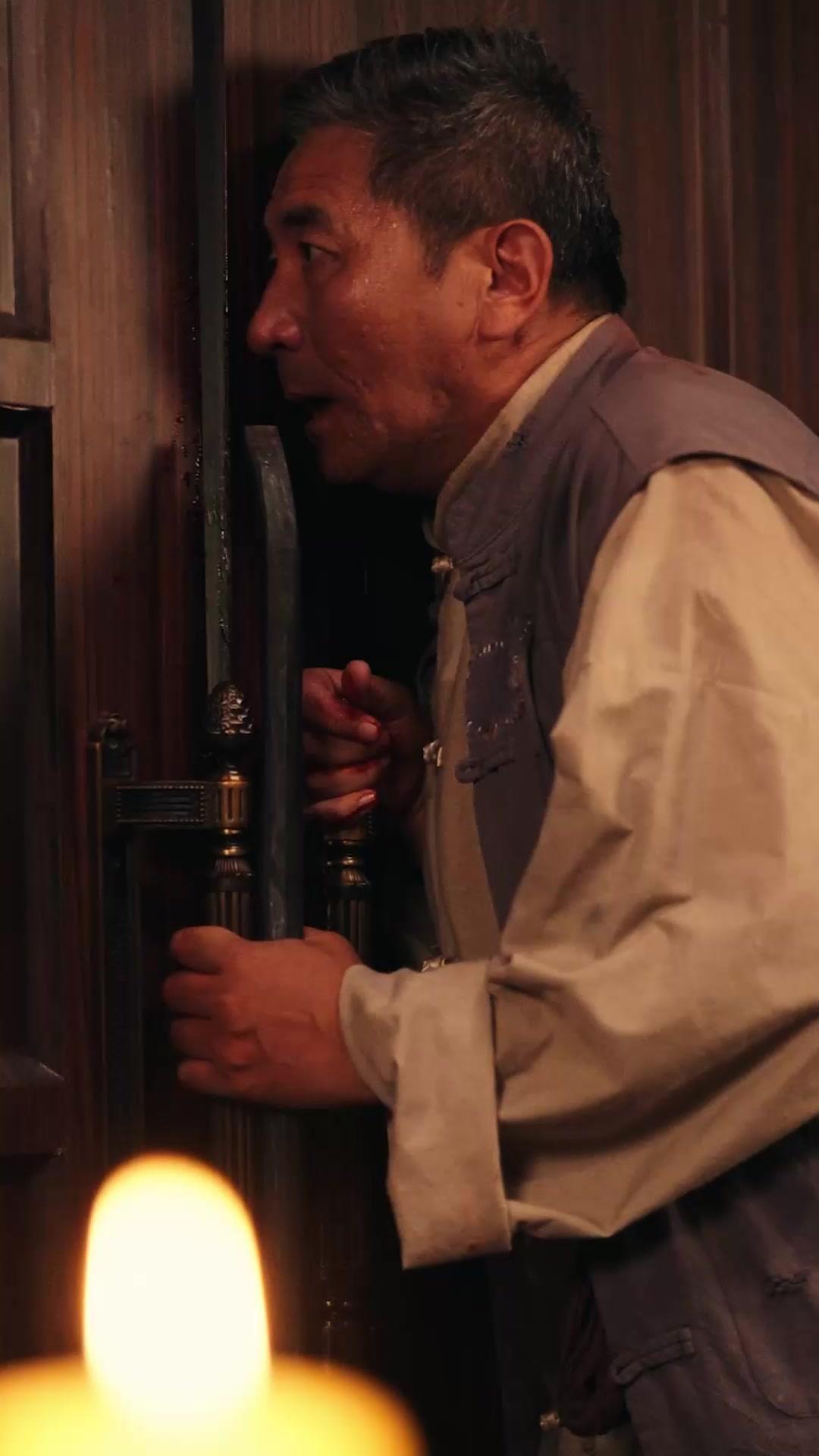 침묵한 사령관의 분노