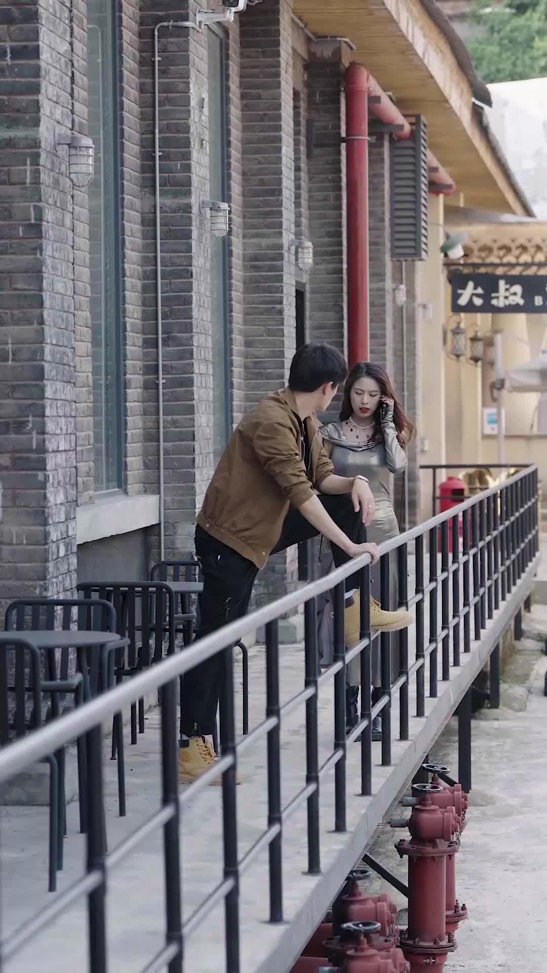 دموع في صمت