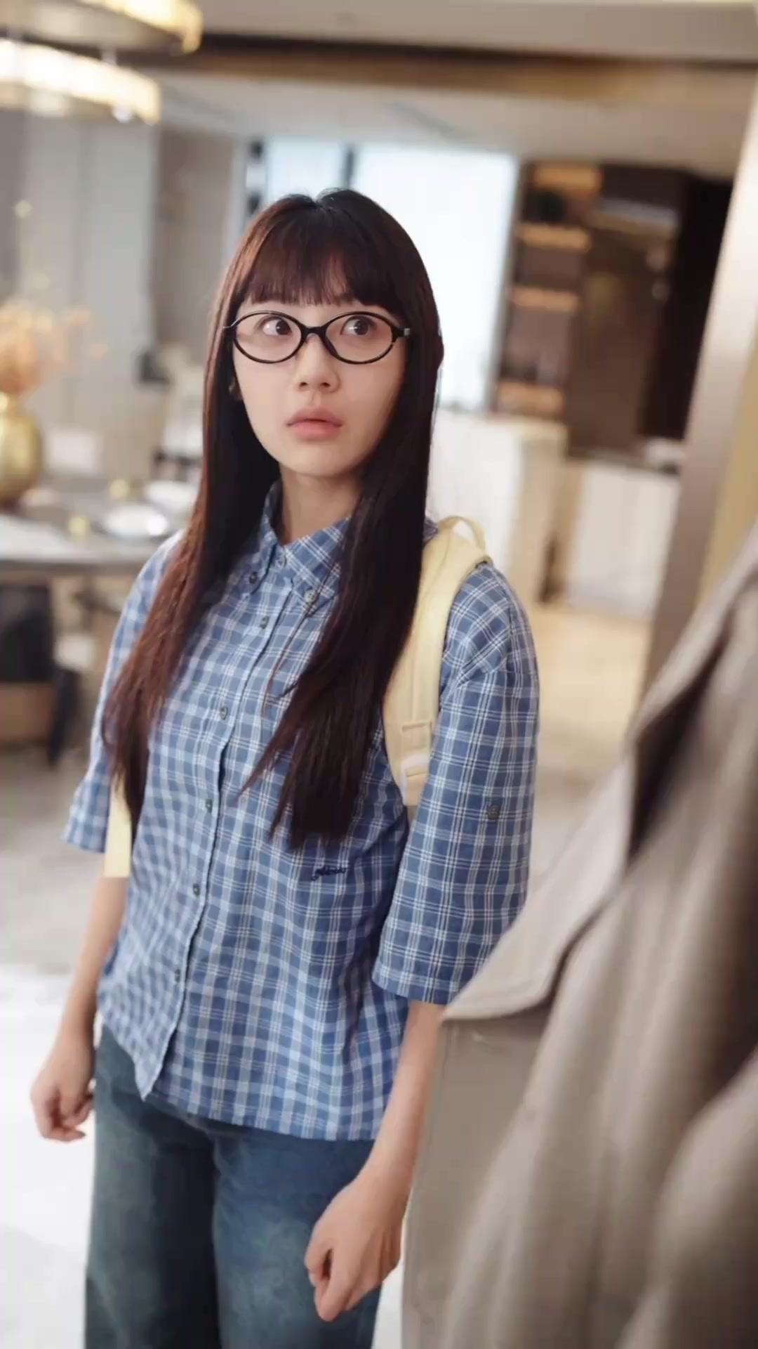 Setelah Reinkarnasi, Sang Putri Kabur! Para Kakak Gila Mencarinya!