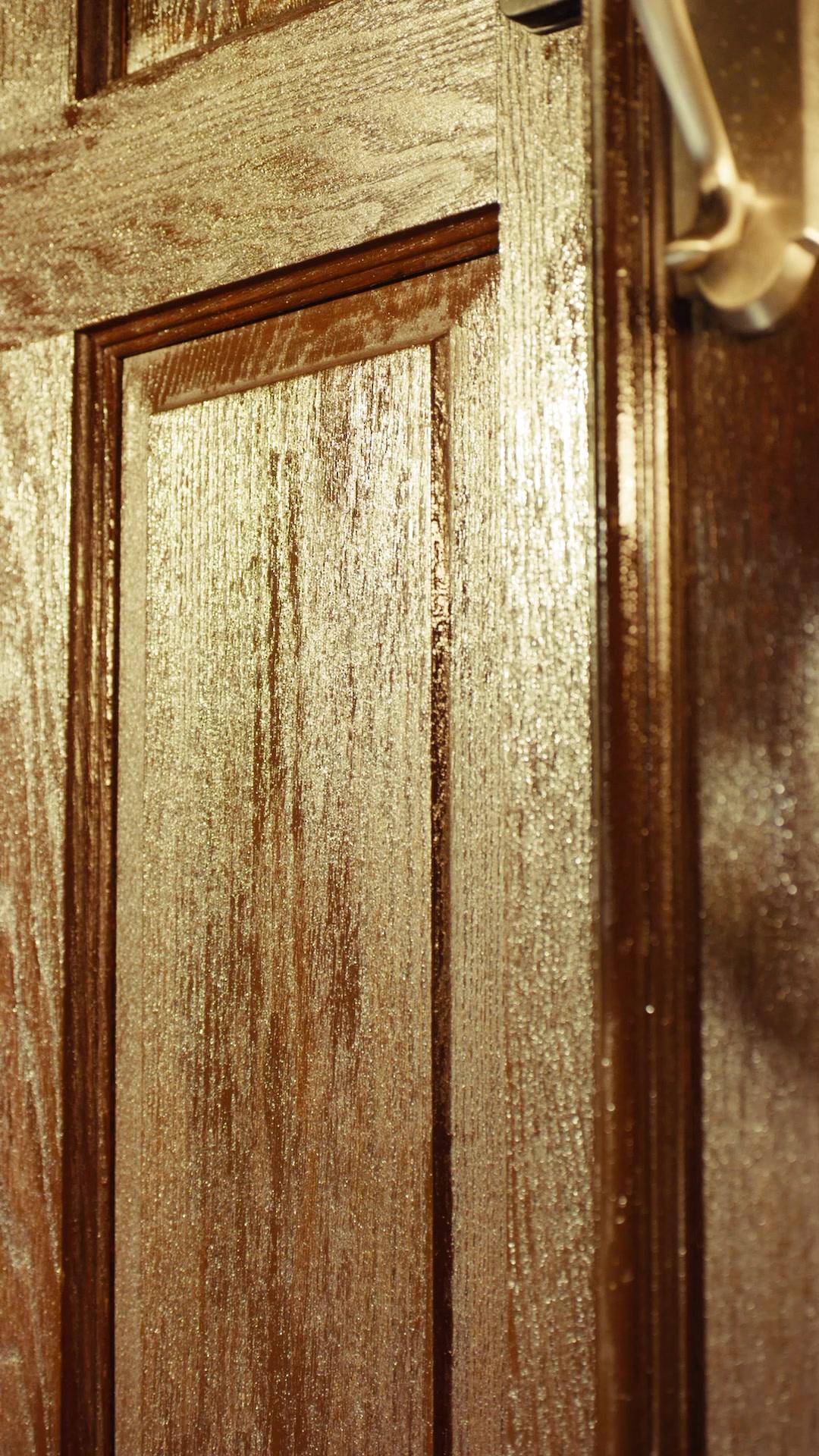 PRISONNIÈRE DE LA MAFIA