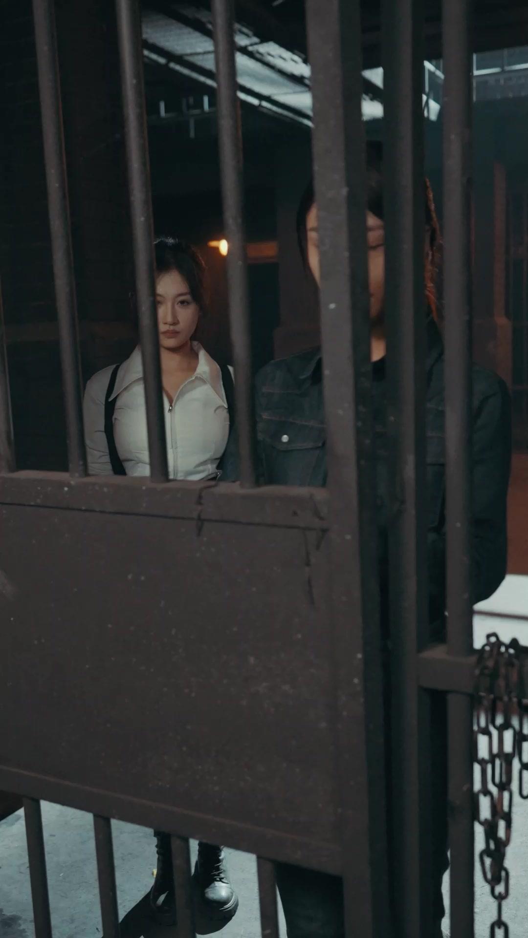 Chonglou Elimde, Kader Benimle