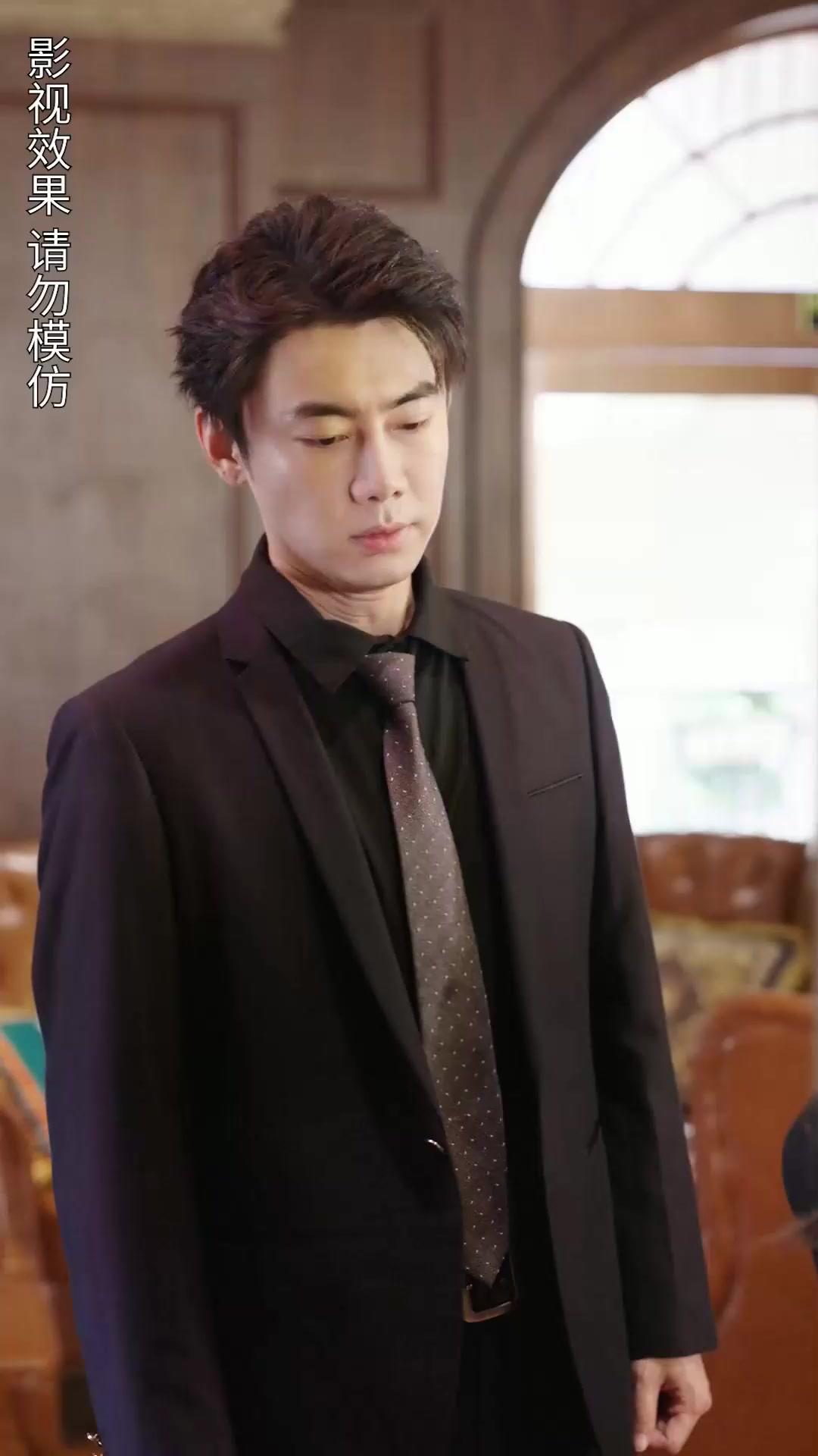 Setelah Putus, Aku Jadi Kekasih Pamannya