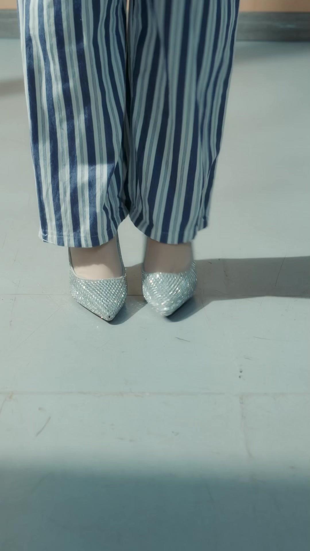 (Sulih suara)Para kakak yang sedih karena kepergianku