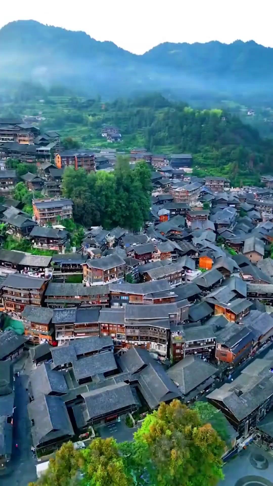 (Dubbed) A God in a Fool’s Flesh