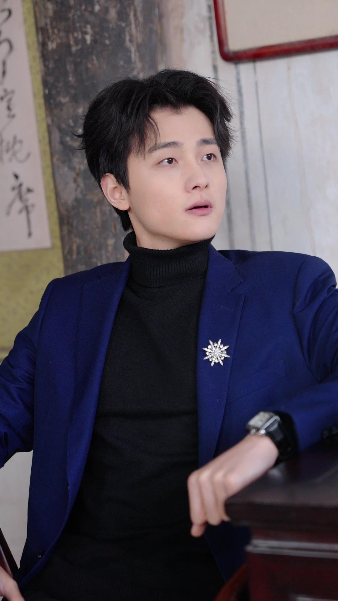 Ratu Benang Tersembunyi