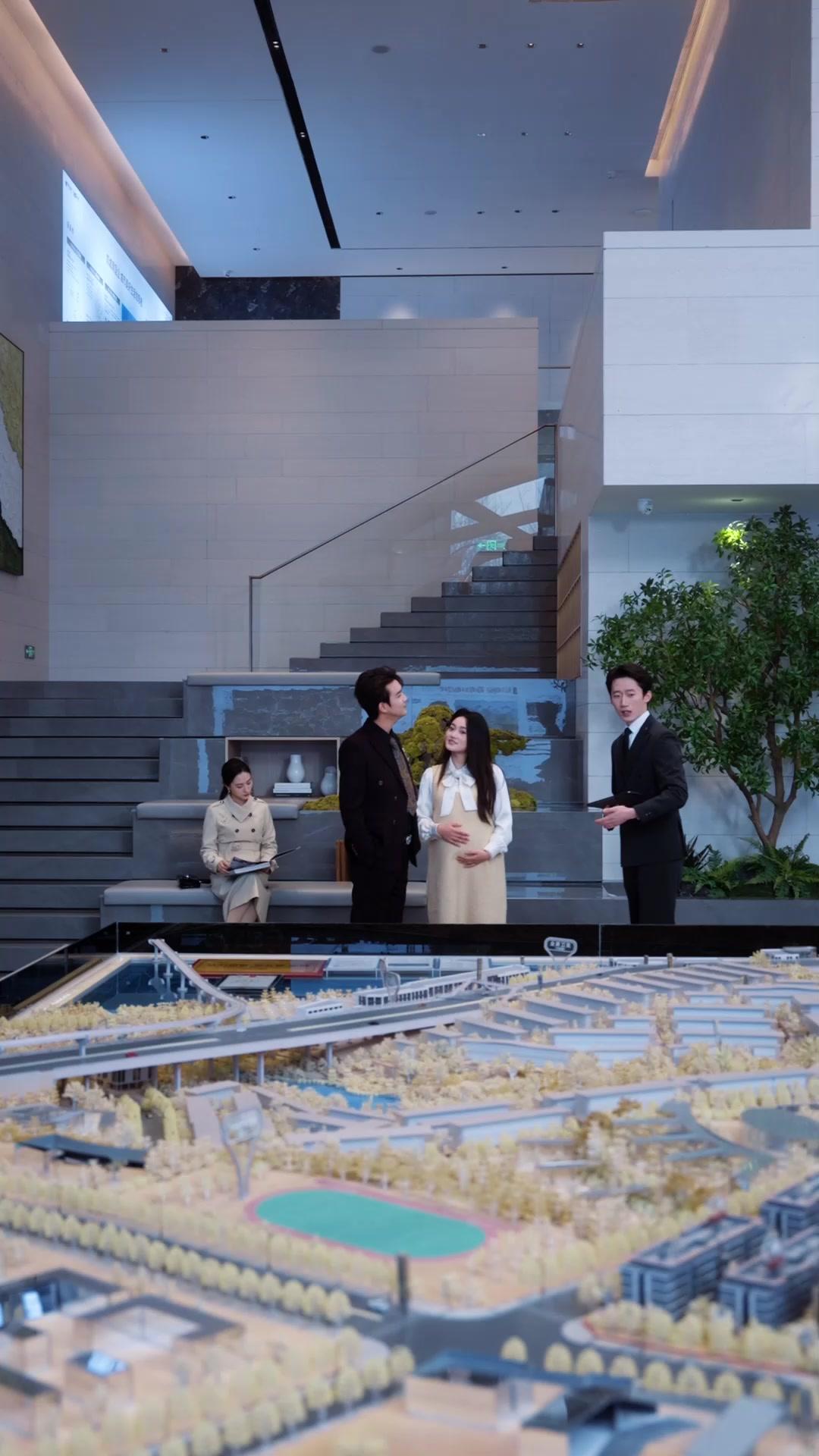 餘愛化烬不回首