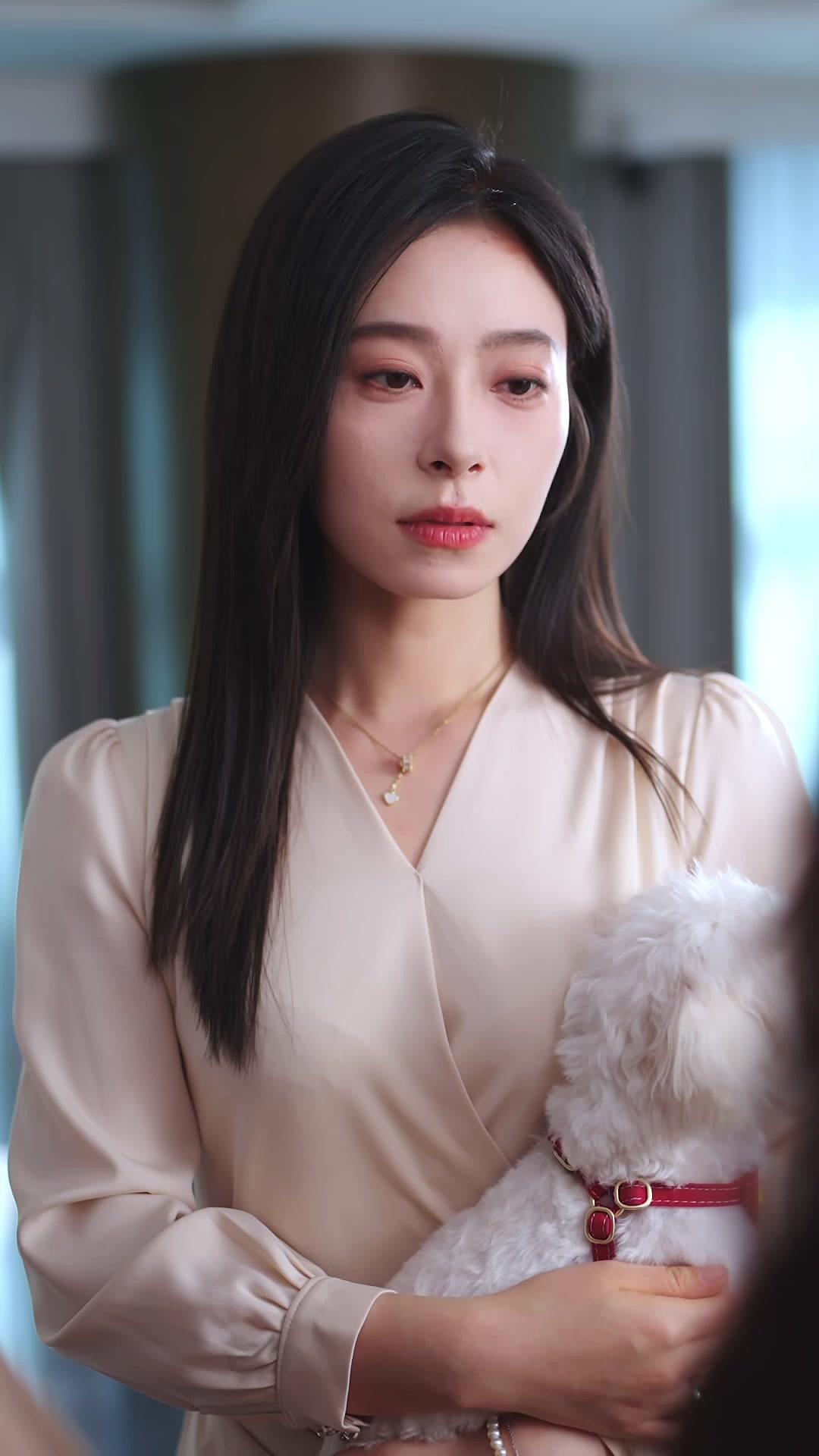 Bullied Me? My Dead CEO Ex Is Back!