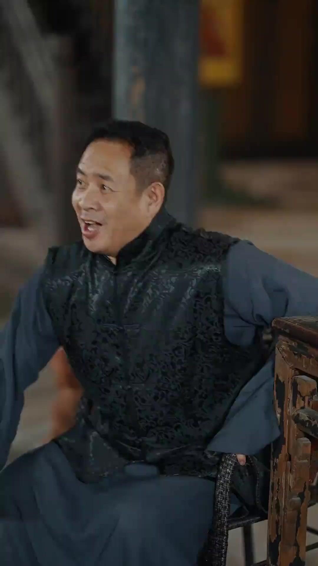 (Sulih suara)Ikan Asin Jadi Naga Pengguncang Langit