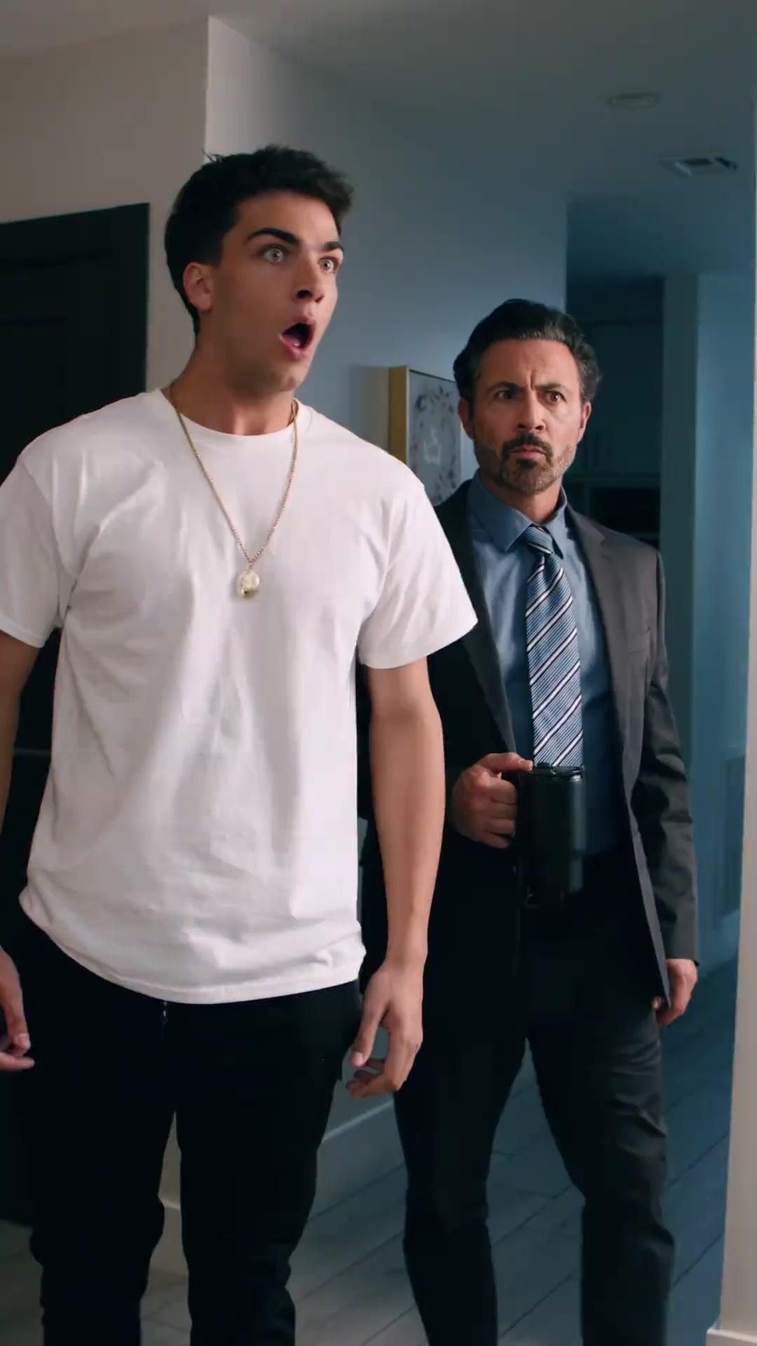 (Doblado) El dios regresó al juego