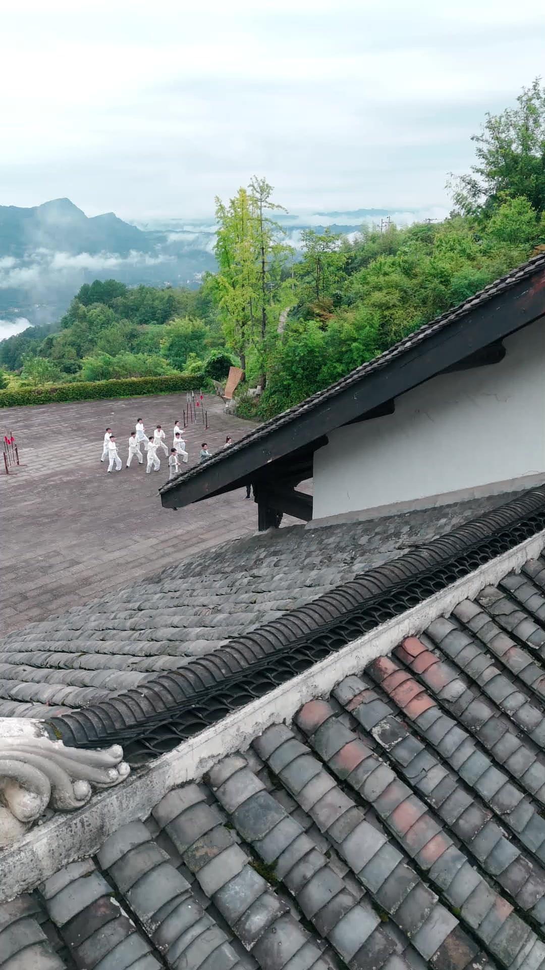 Niña dulce y guerrera