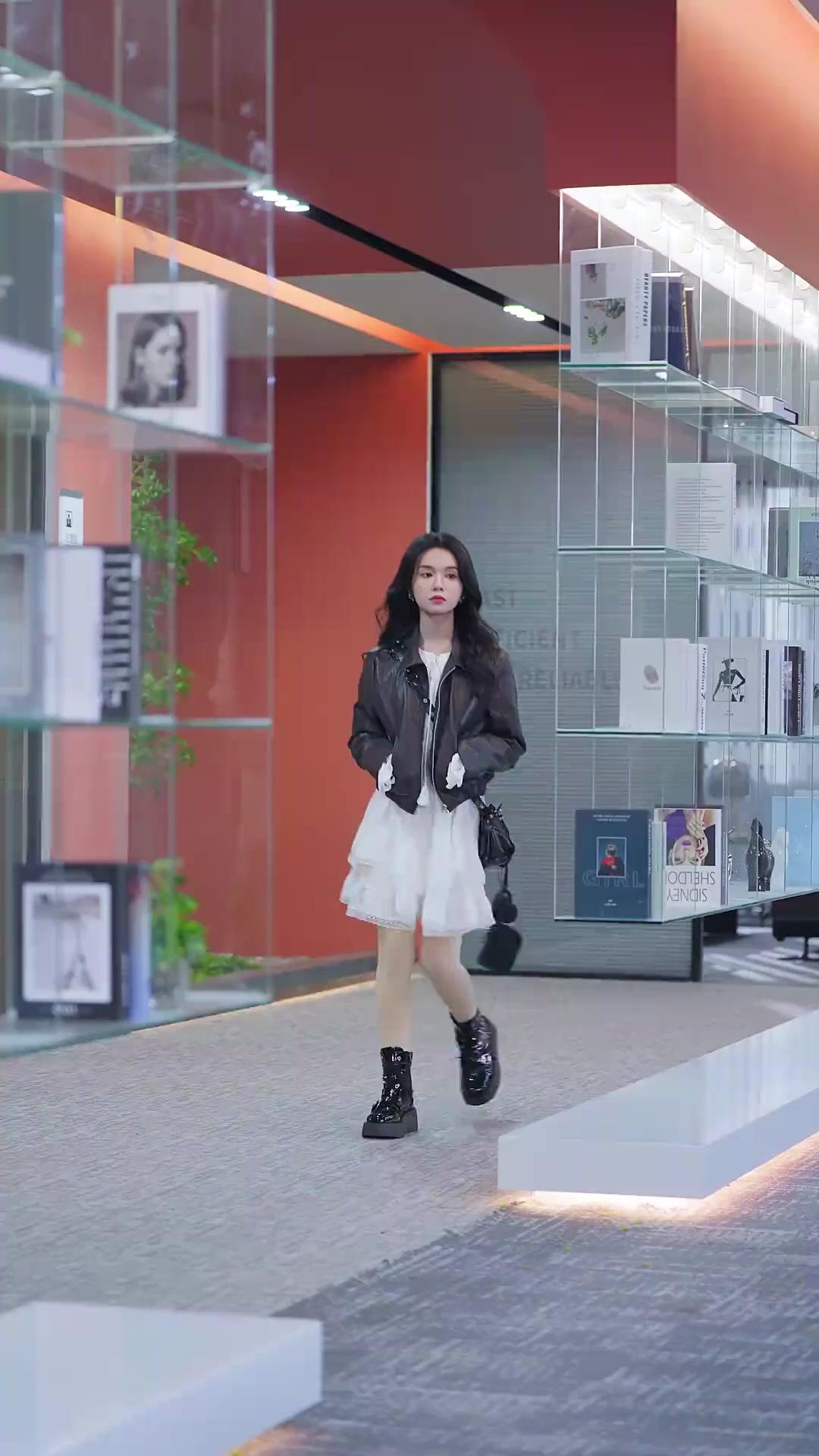 Waiting for Her Return