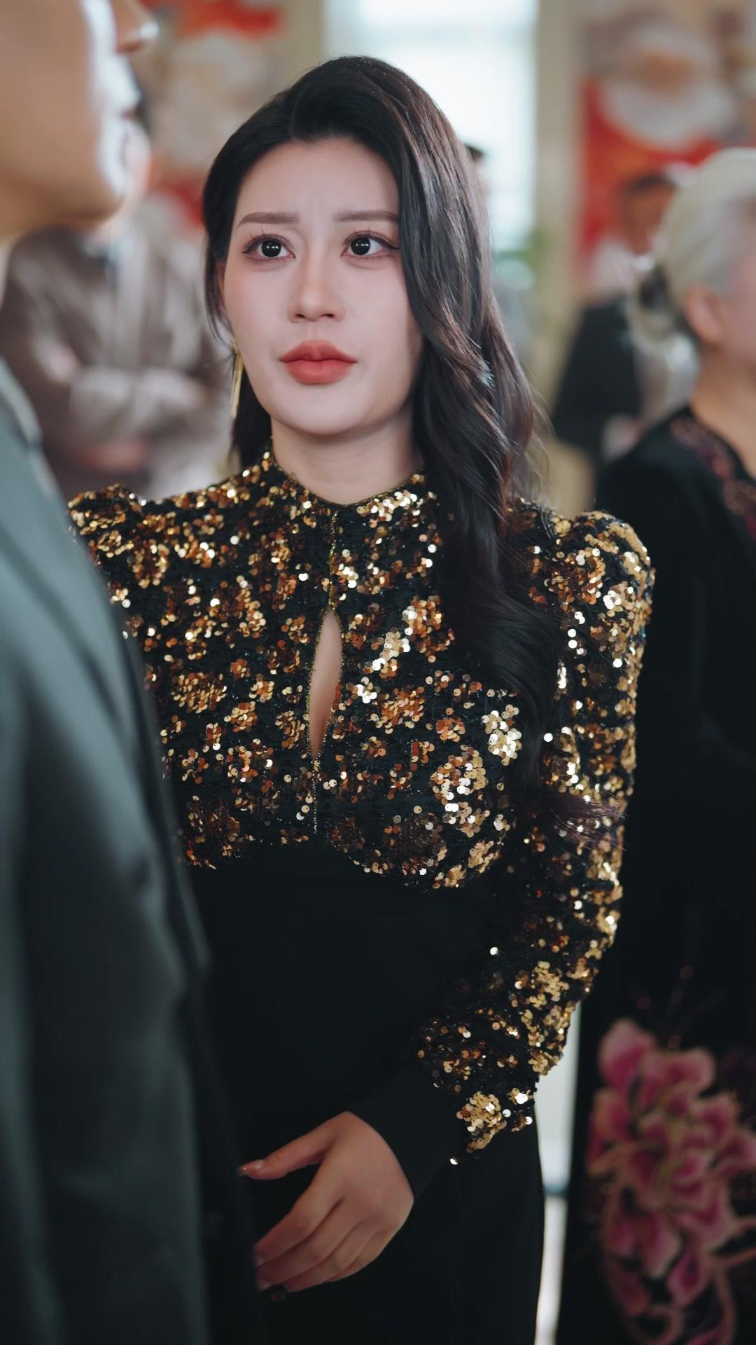 Kırk Yaşında Geri Dönen Varis