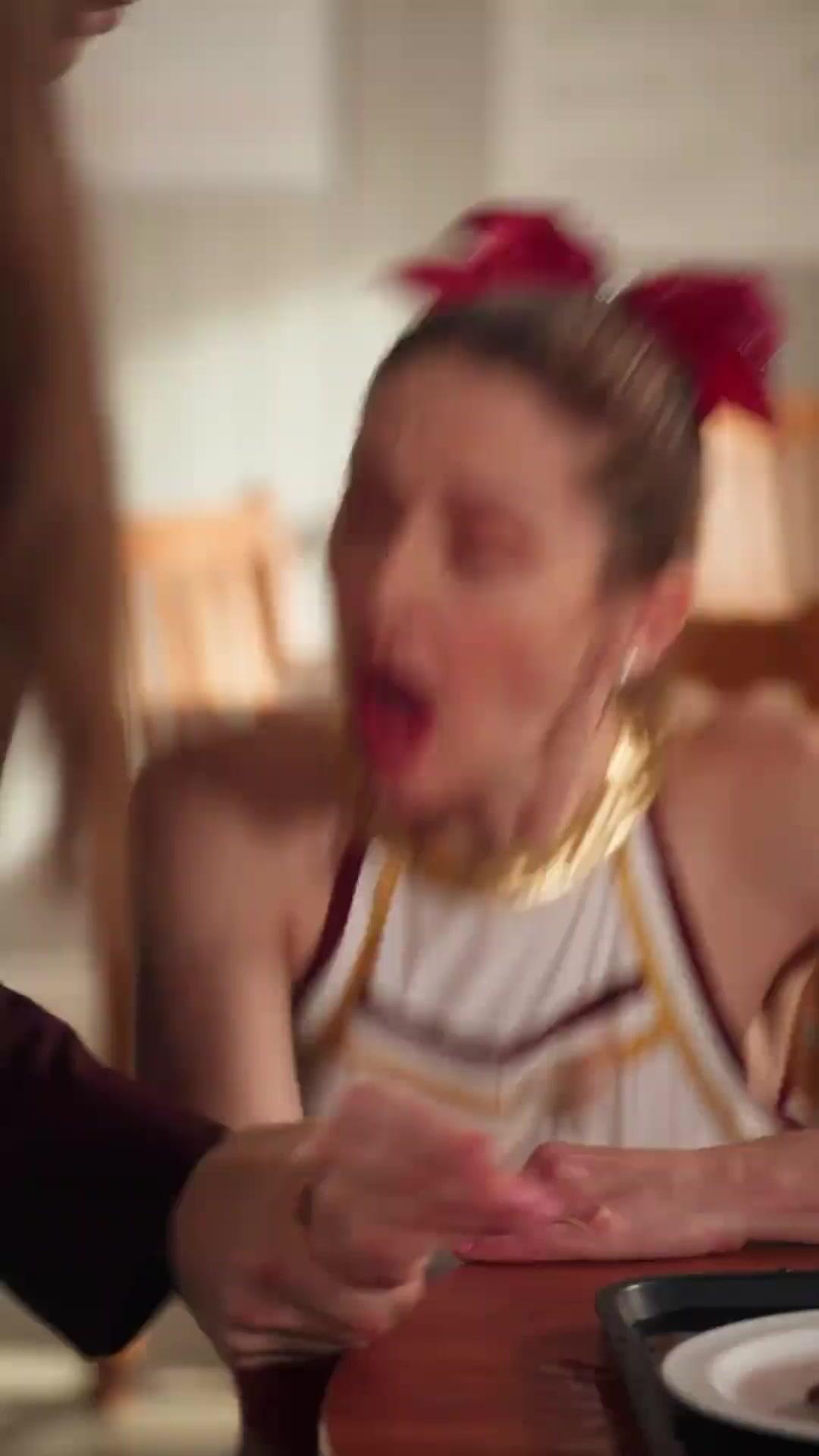 (Synchro) Hoppla! Mein Nerd-Kätzchen