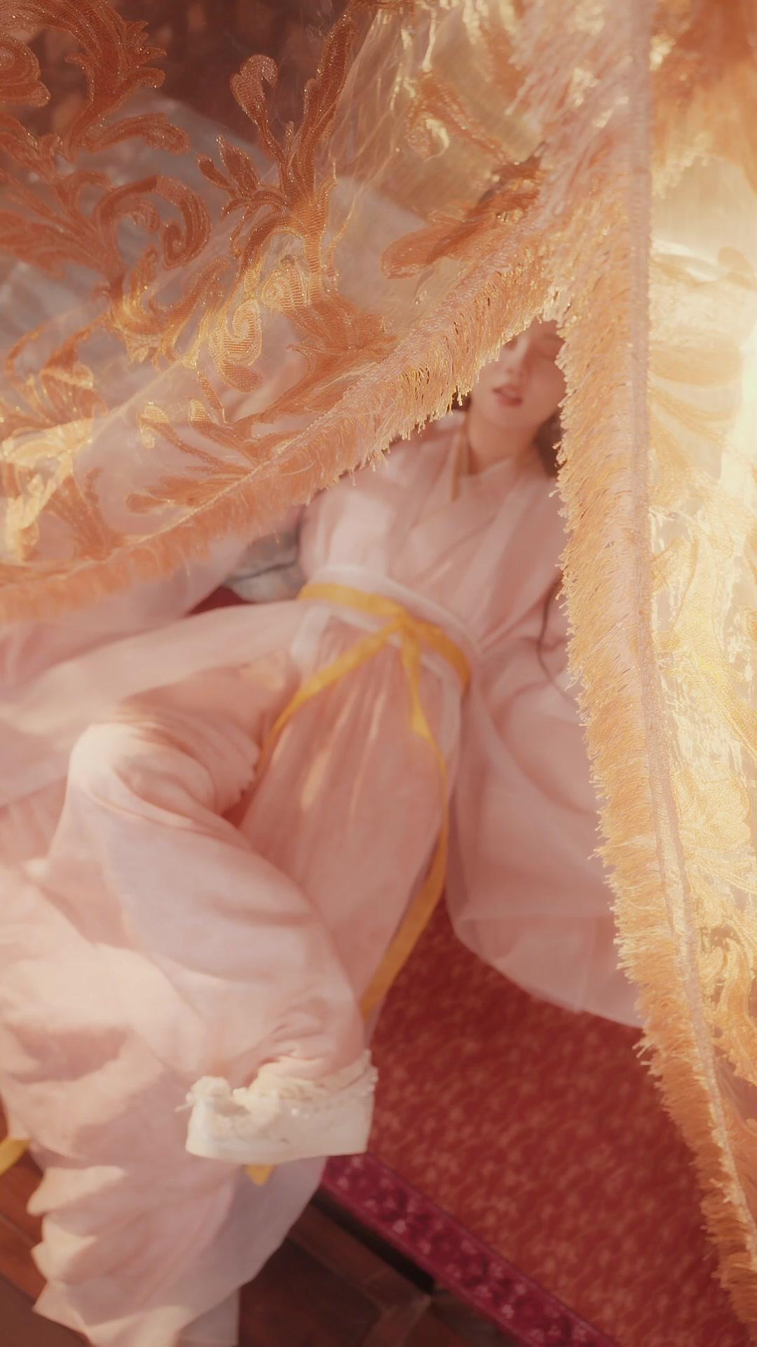 Oops! I Seduced Emperor!