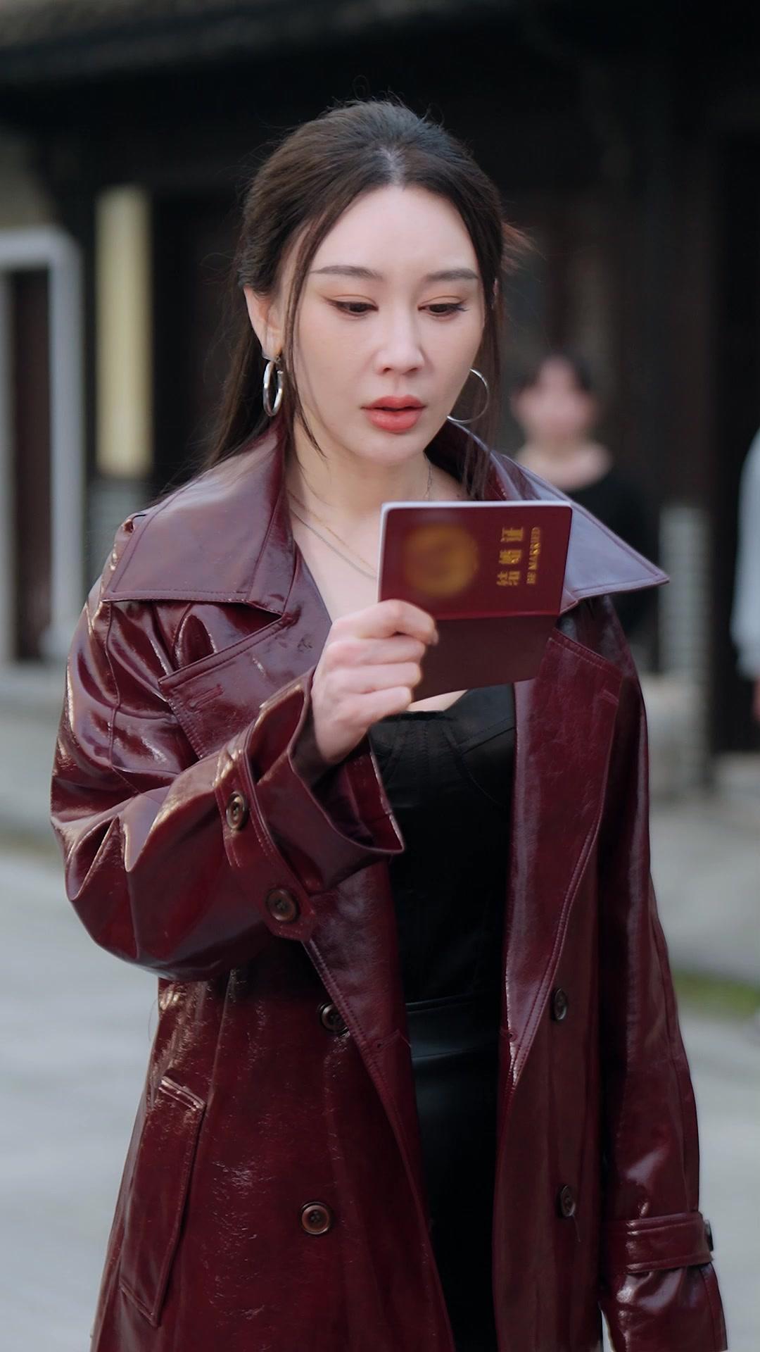 Prison Boss? Bow or Die！ 