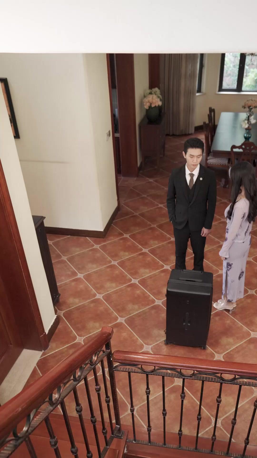 Identitas yang Terbongkar