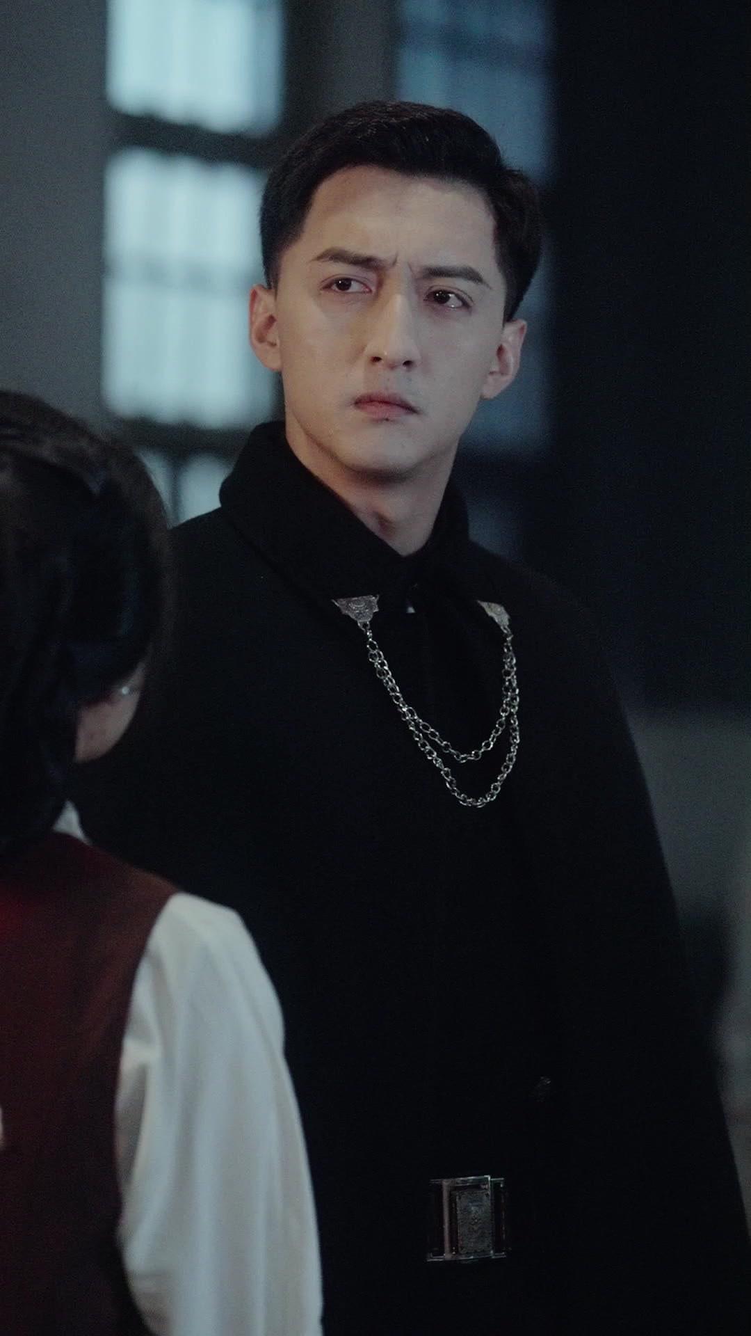 L'AMOUR PIÉGÉ DES JUMELLES