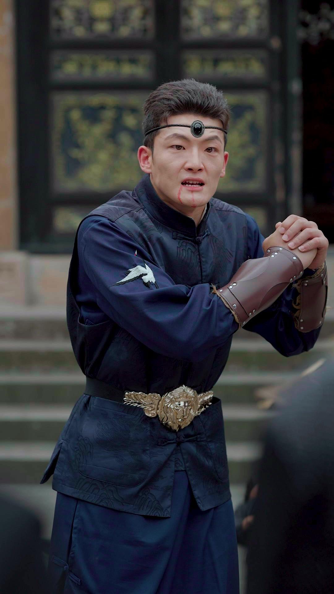 Fénix entre cenizas