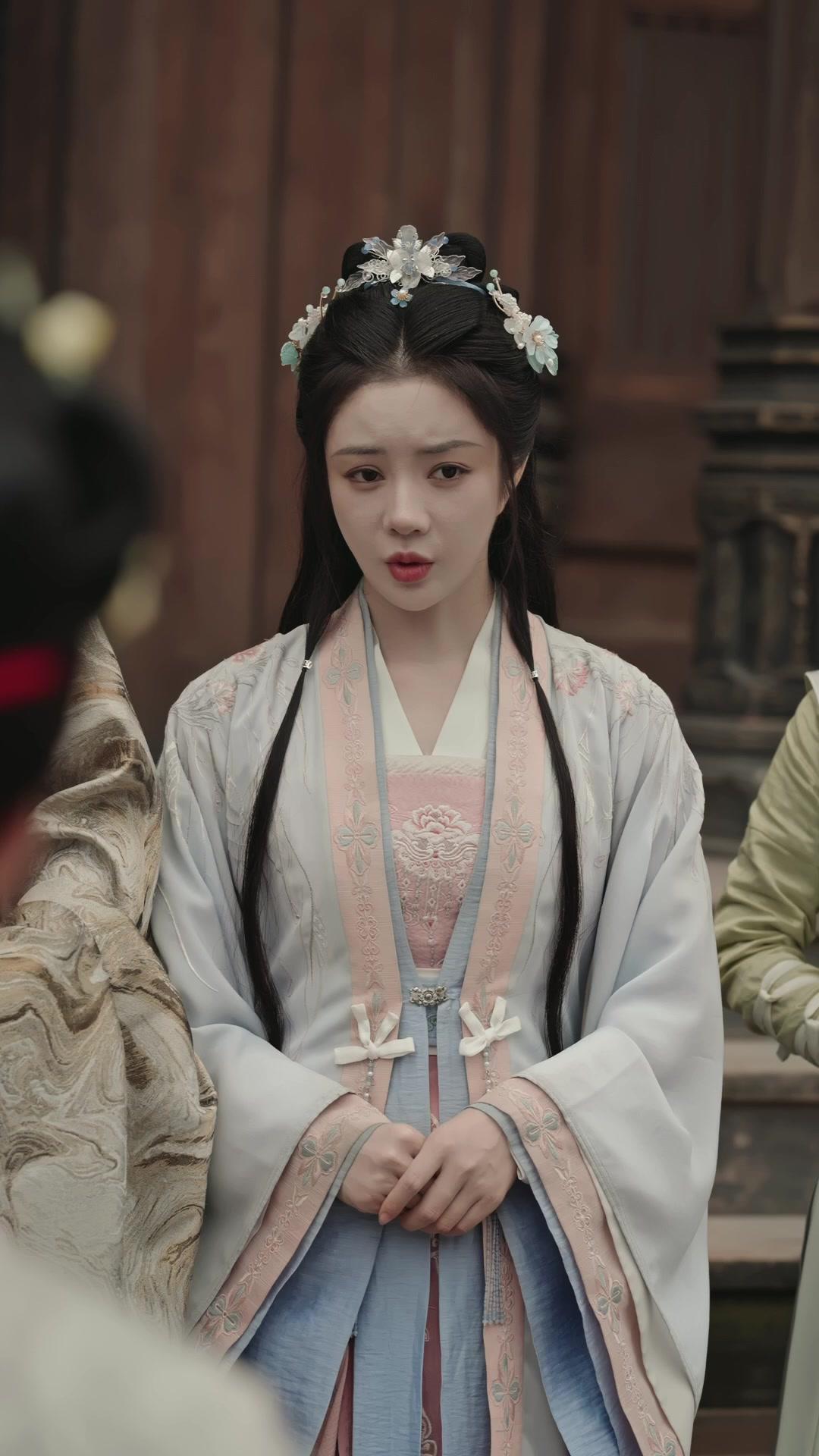 Putri Bangkit, Raja Lahir