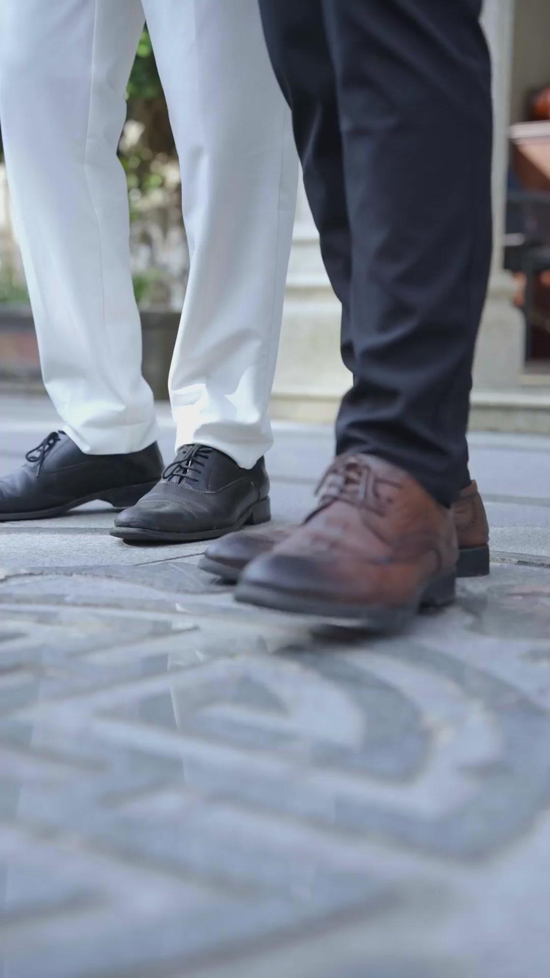 Tiga Tunangan Mencari Kekasihnya