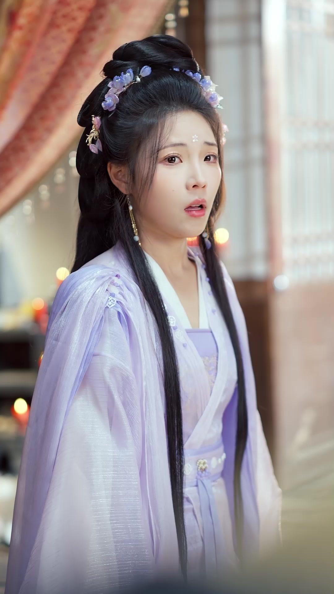 Bagaimana Kelip-kelip Boleh Bersaing Dengan Bulan