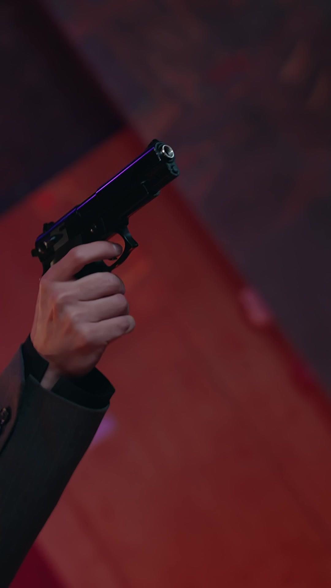 下山了，順便當個無敵保鏢