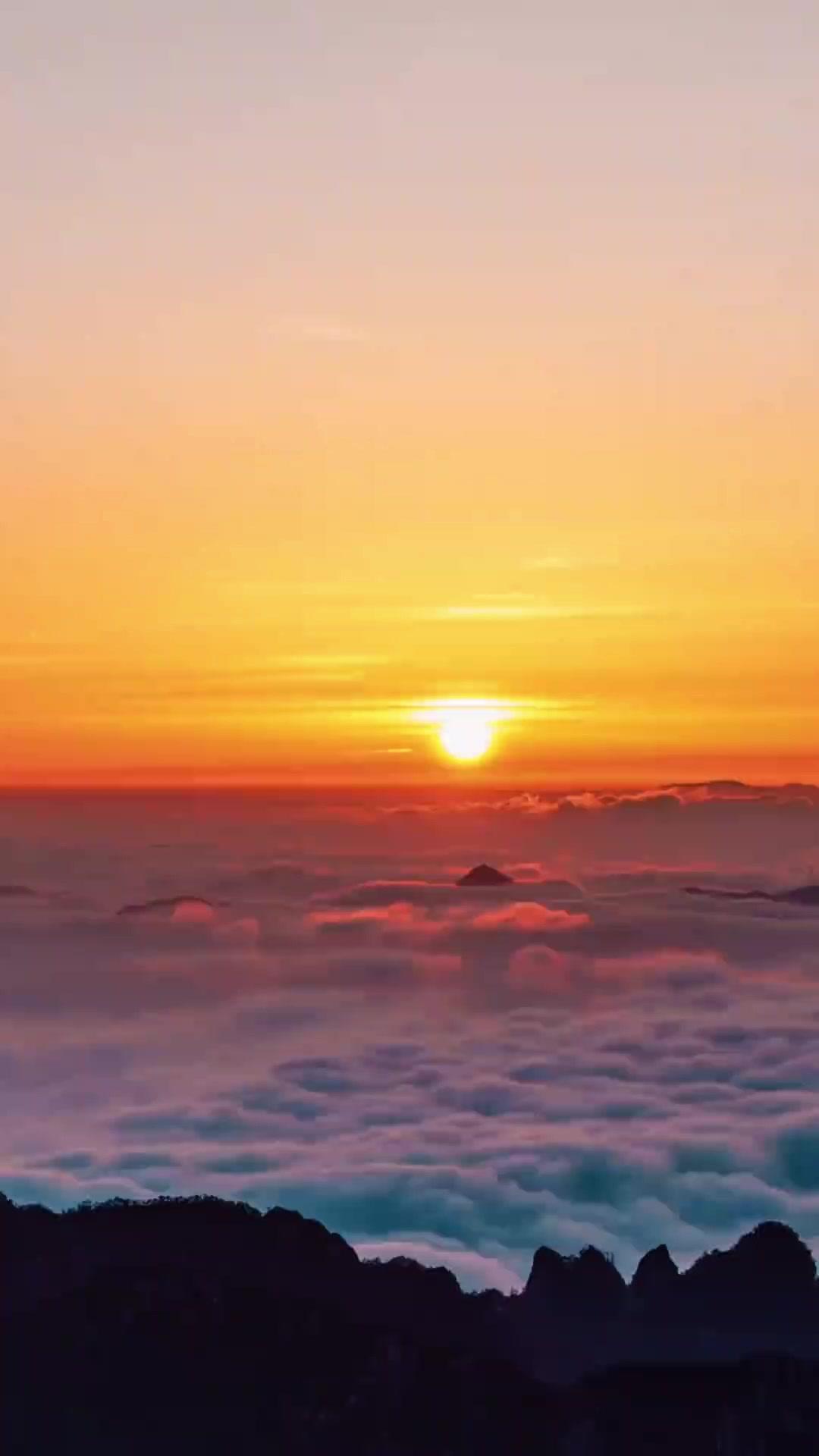 FIANCÉ REJETÉ, COMMANDANT RÉVÉLÉ