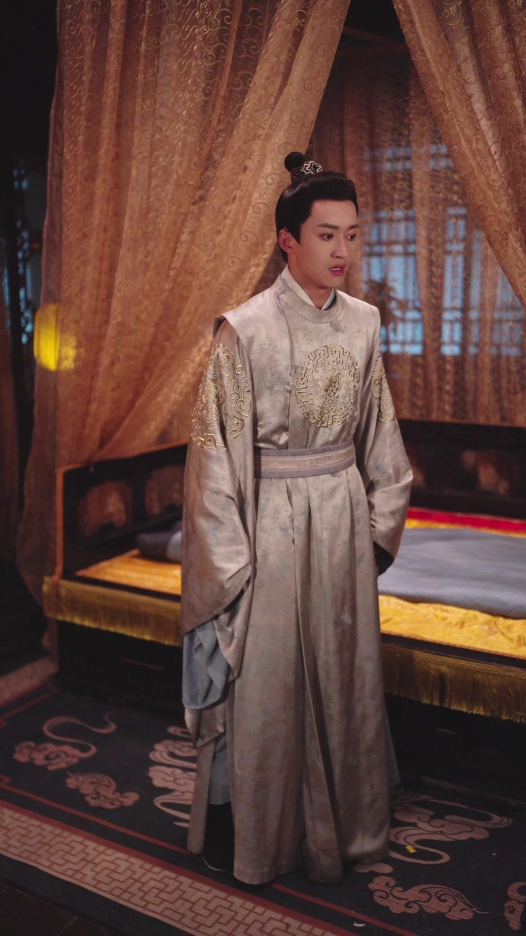 I Became My Sister to Avenge Her