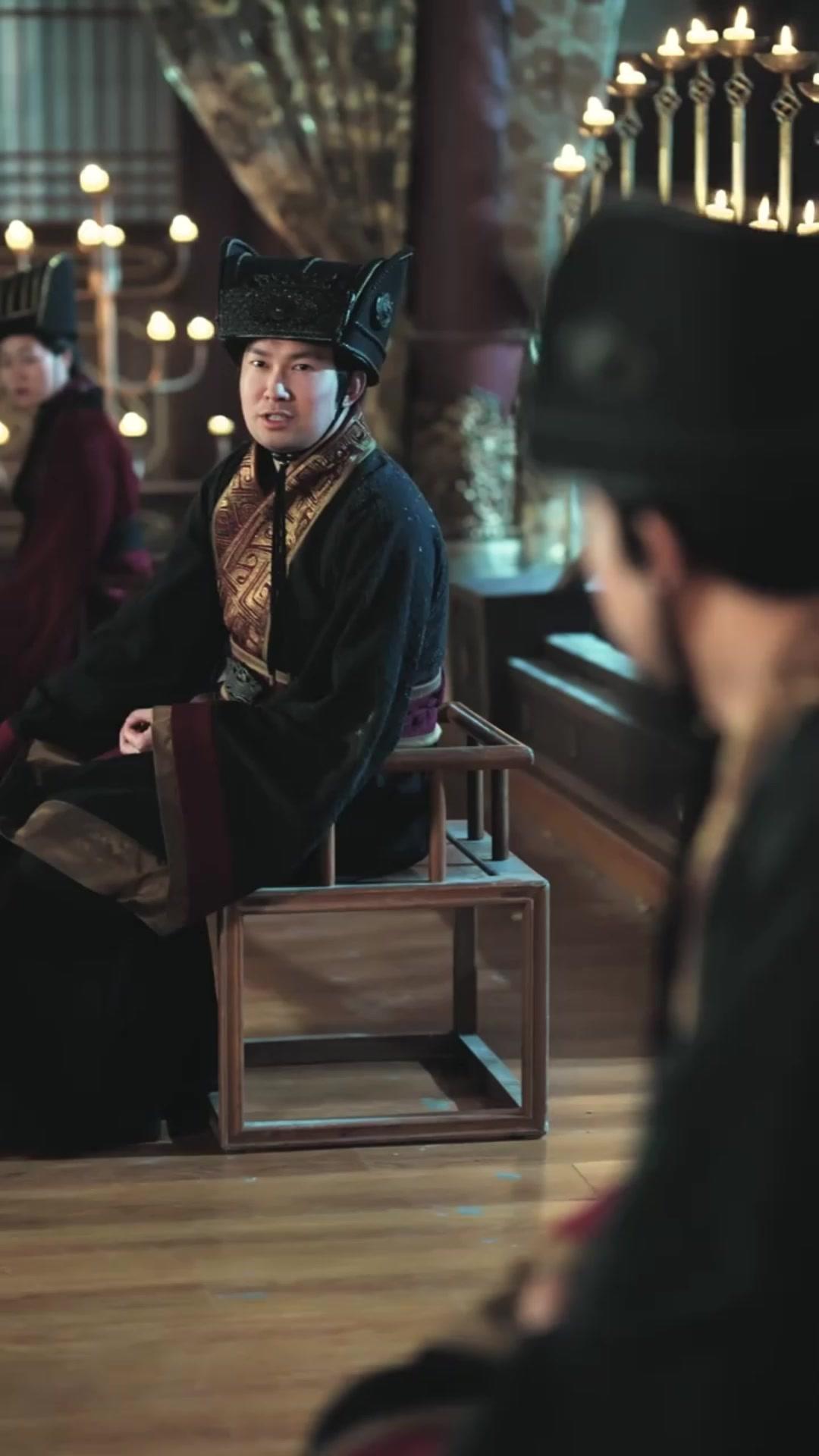 Rei Renascido: A Vingança Começa