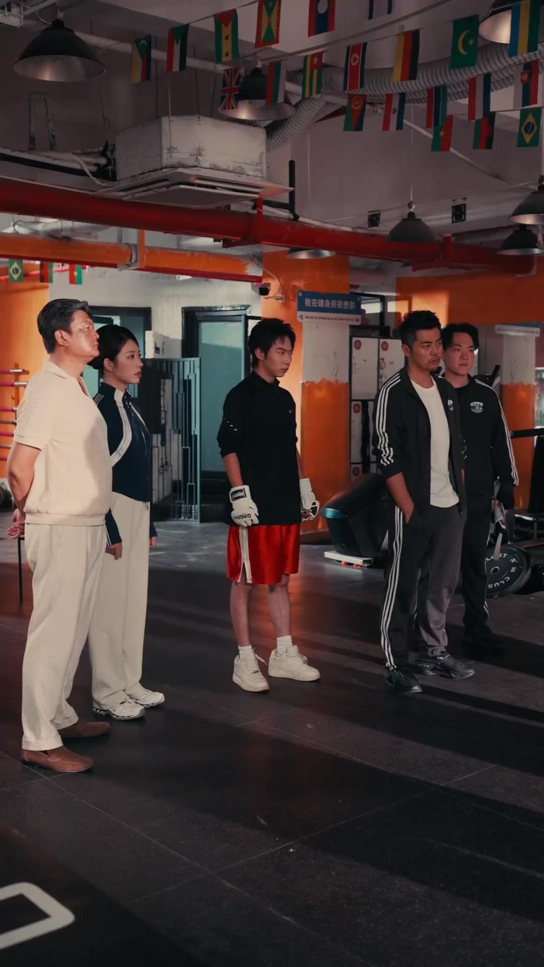 OMG! The Boxer King is Back!