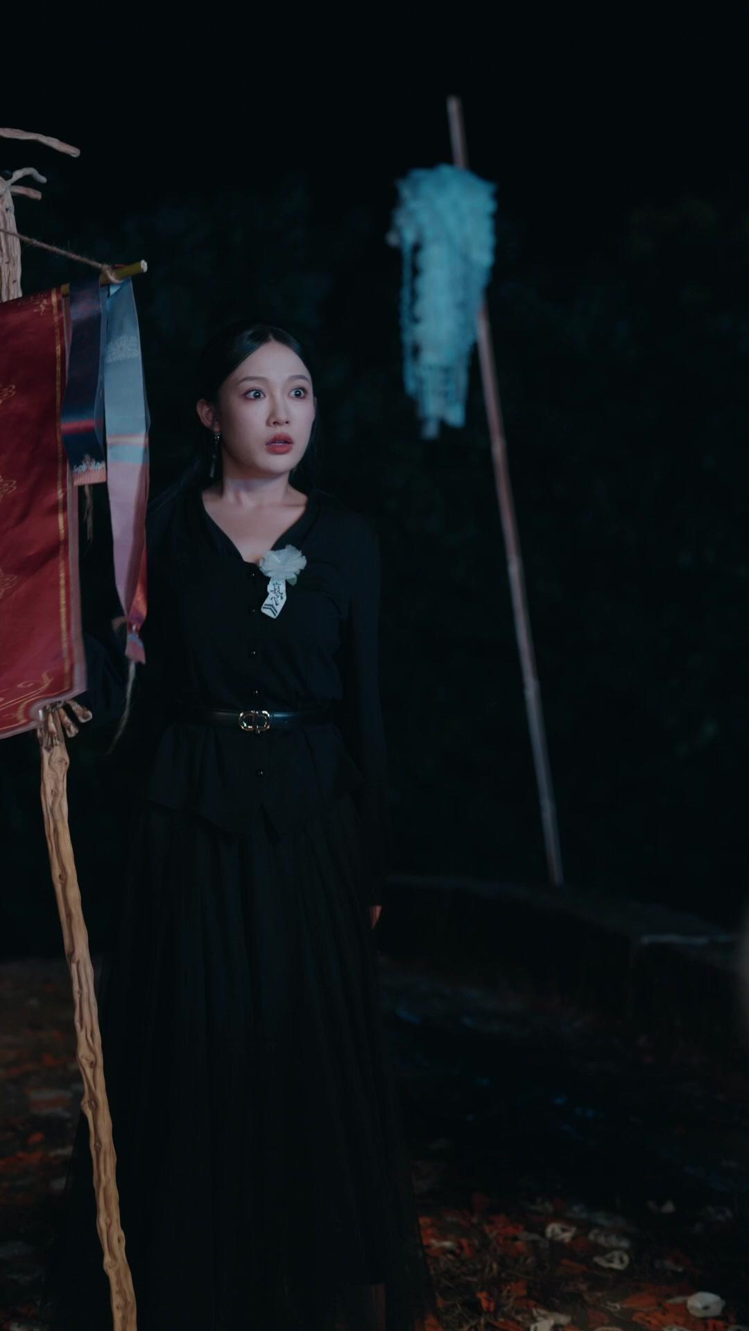 LES INTERDITS DU CERCUEIL 