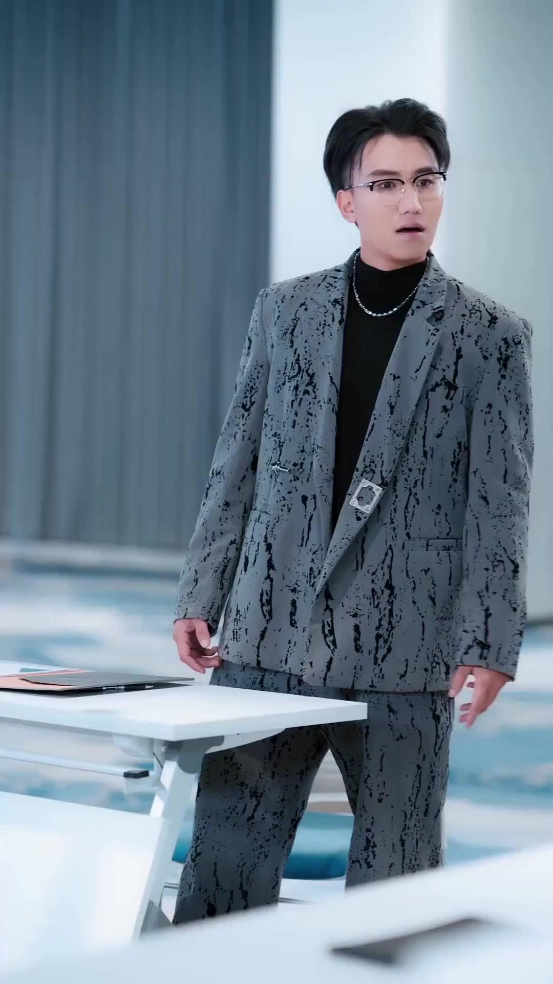 (Dubbed) Reborn with the Script: Spoiling My Wheelchair Queen