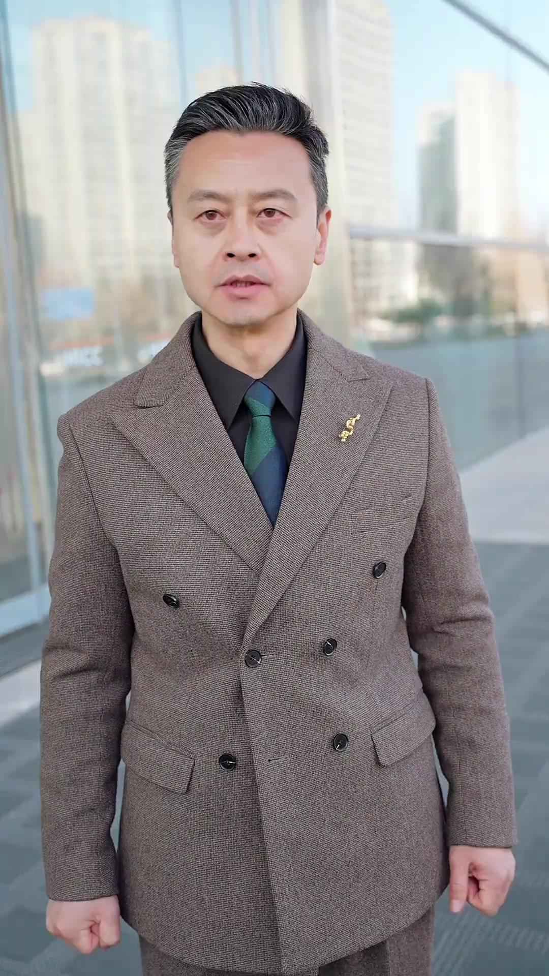 隠れ戦神の秘密任務