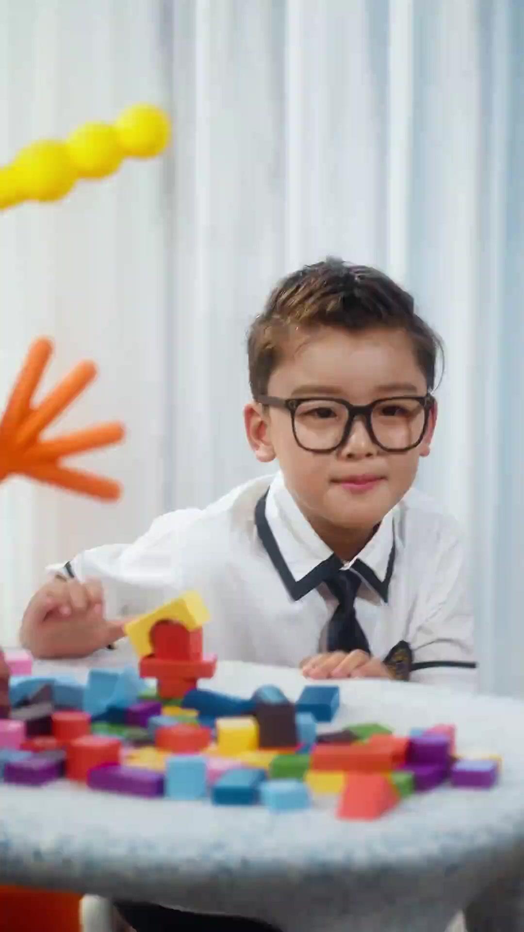 Eski Sevgilim Oğlumun Öğretmeni Oldu