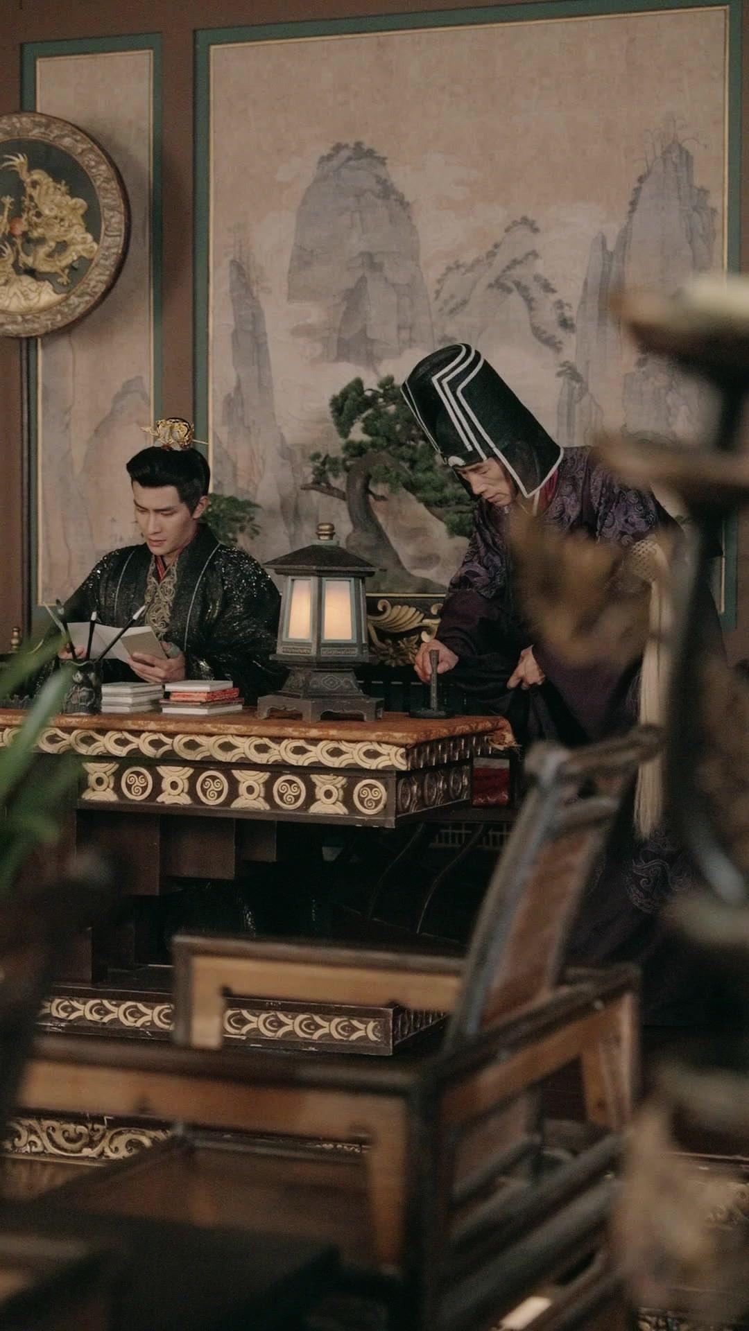 Your Majesty… I’m Just a Courtesan!