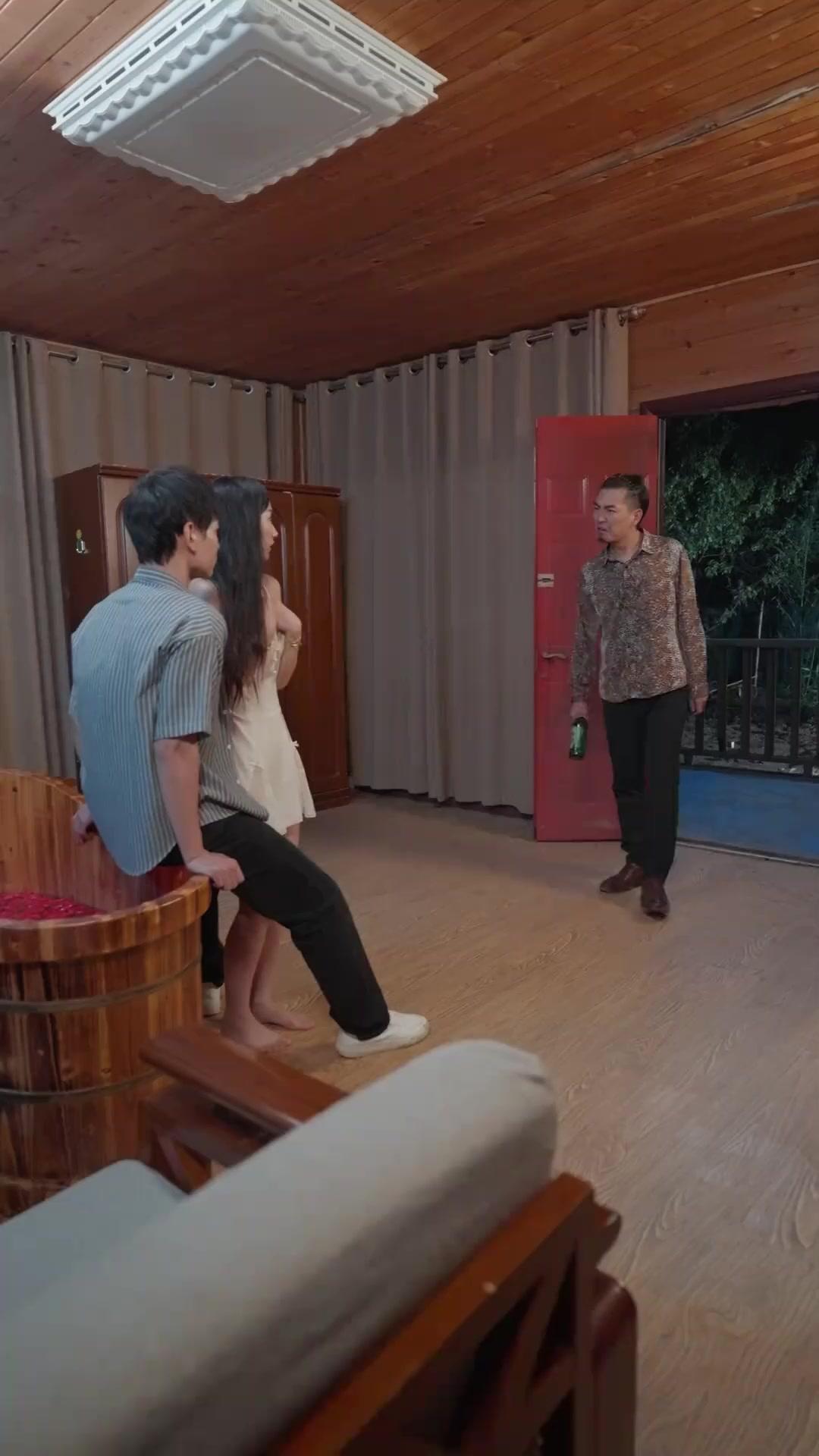 Cahaya di Desa Tertinggal