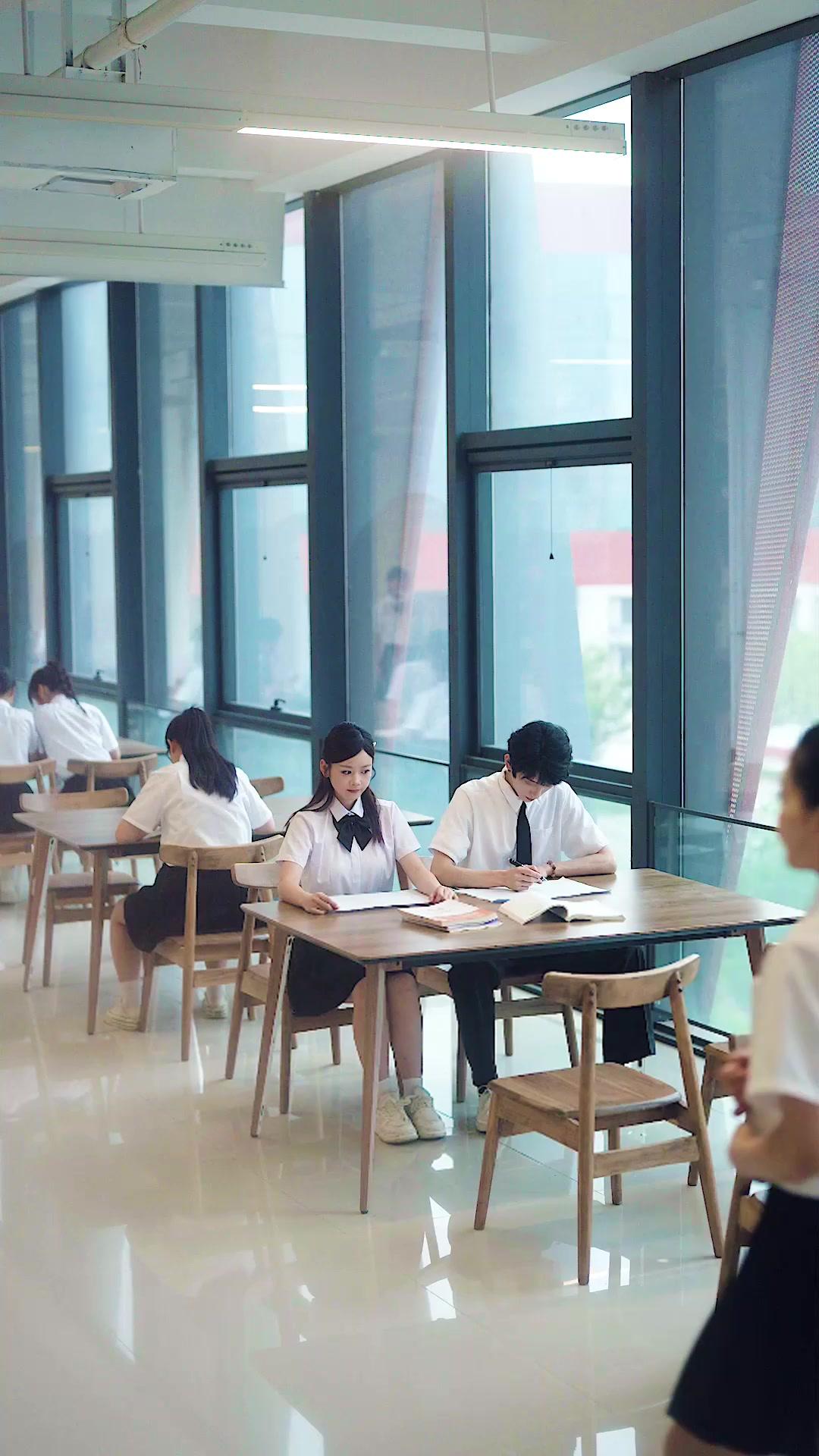 Atrapados en este romance