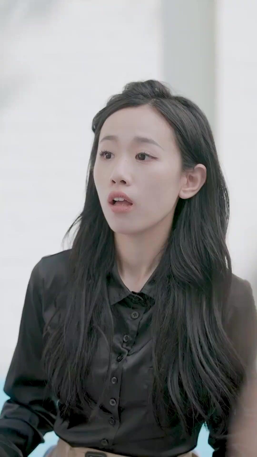 L'AMOUR DANS L'EMBROUILLE