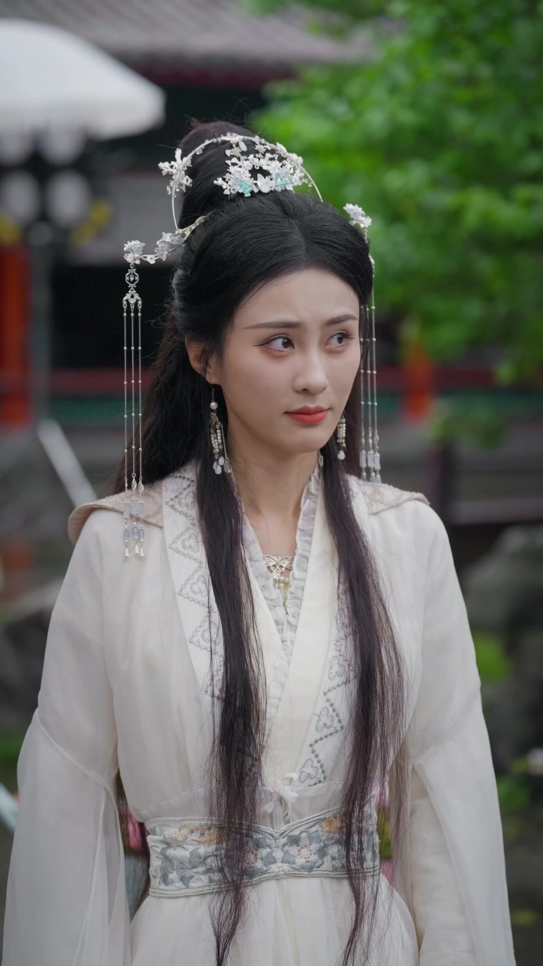 Cinta Kontrak, Bos Cemburu!