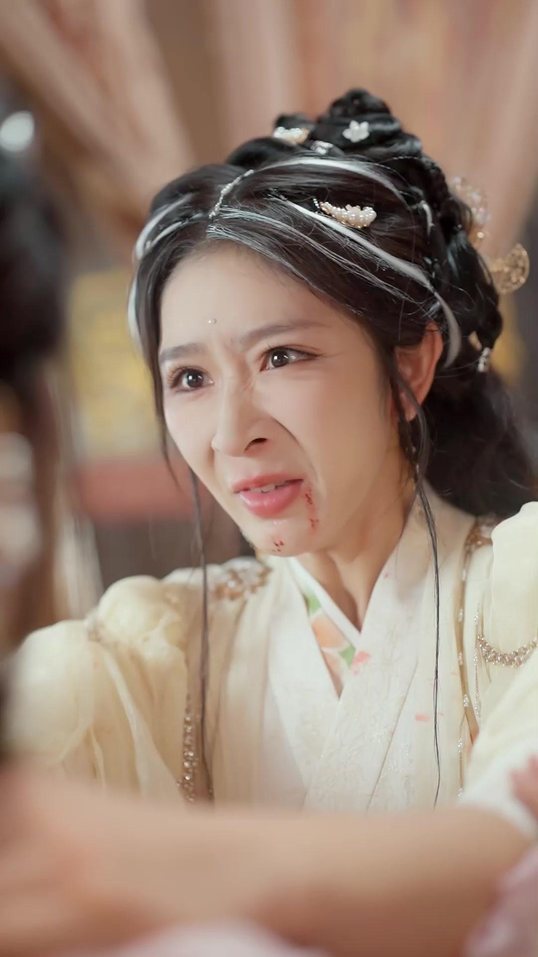 من يلمس الذهب يدفع عمره