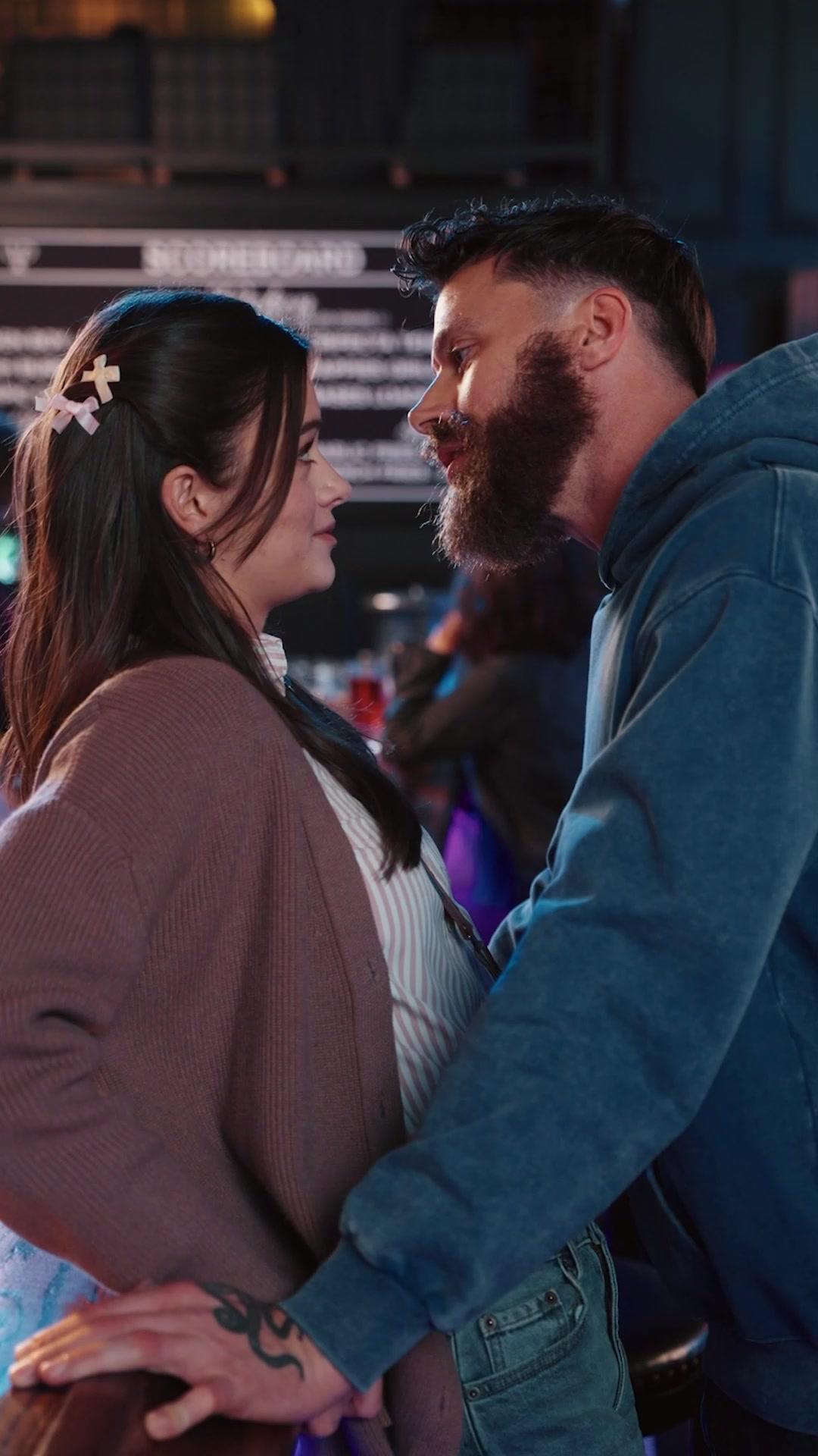 Mitbewohner und Superstar: Geheimnisse der Liebe