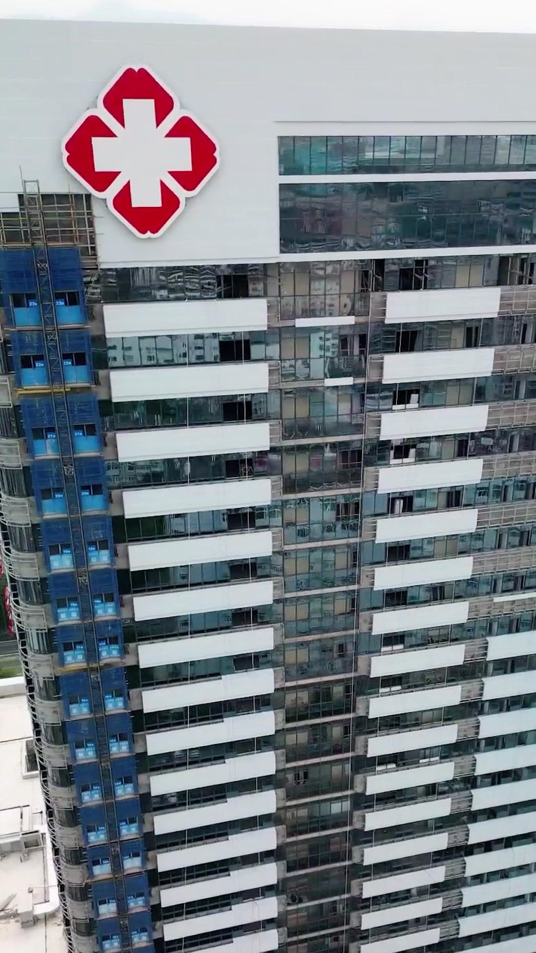 Bunga Berduri di Ruang Sidang