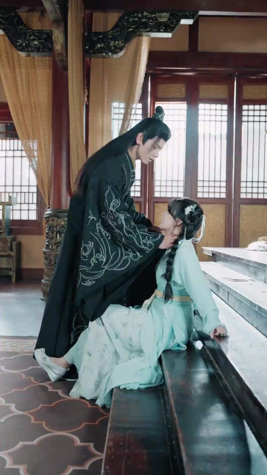 TU M'AS REJETÉ, JE T'AI CONQUISE